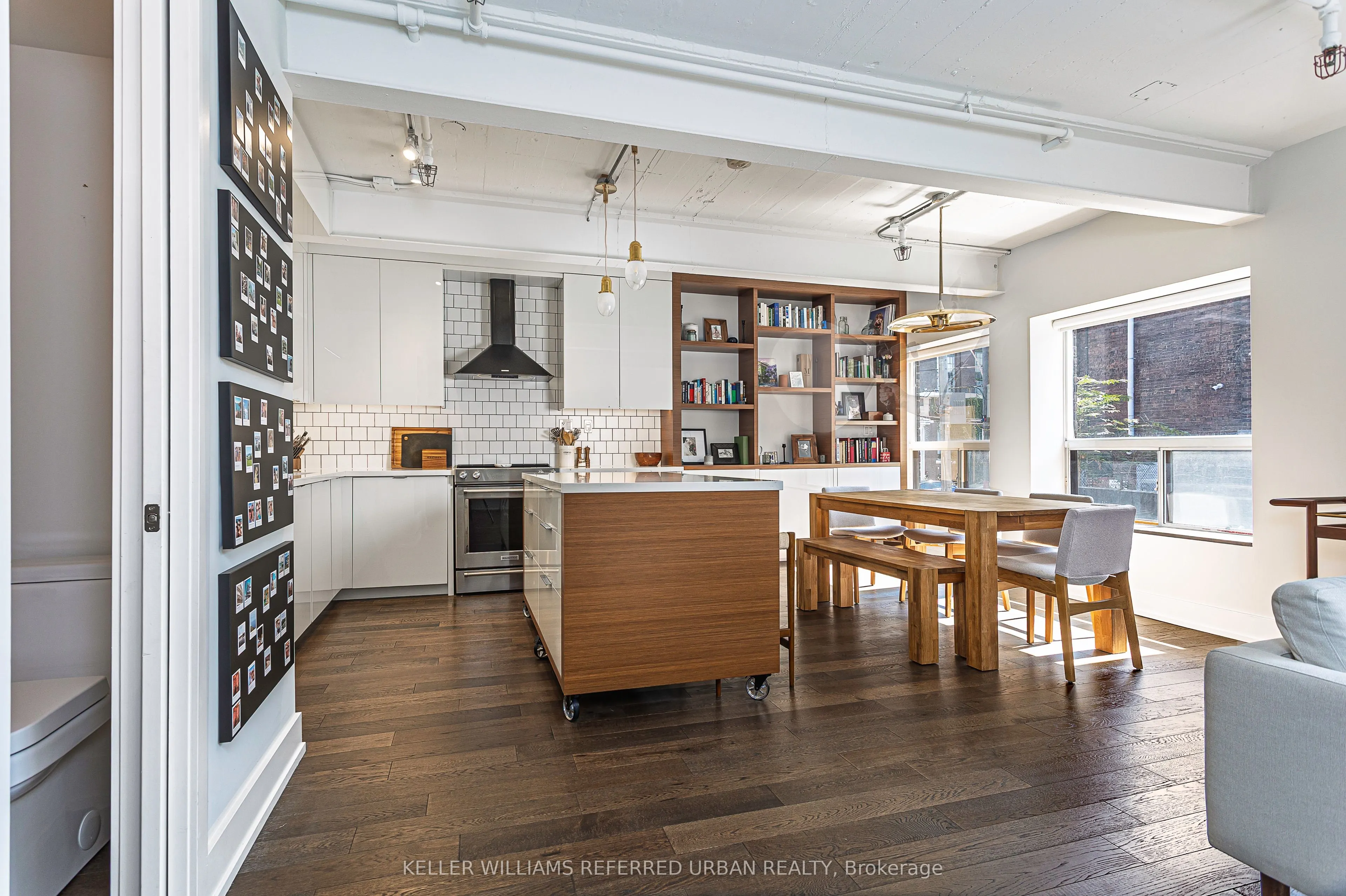 326 Carlaw Avenue, #106