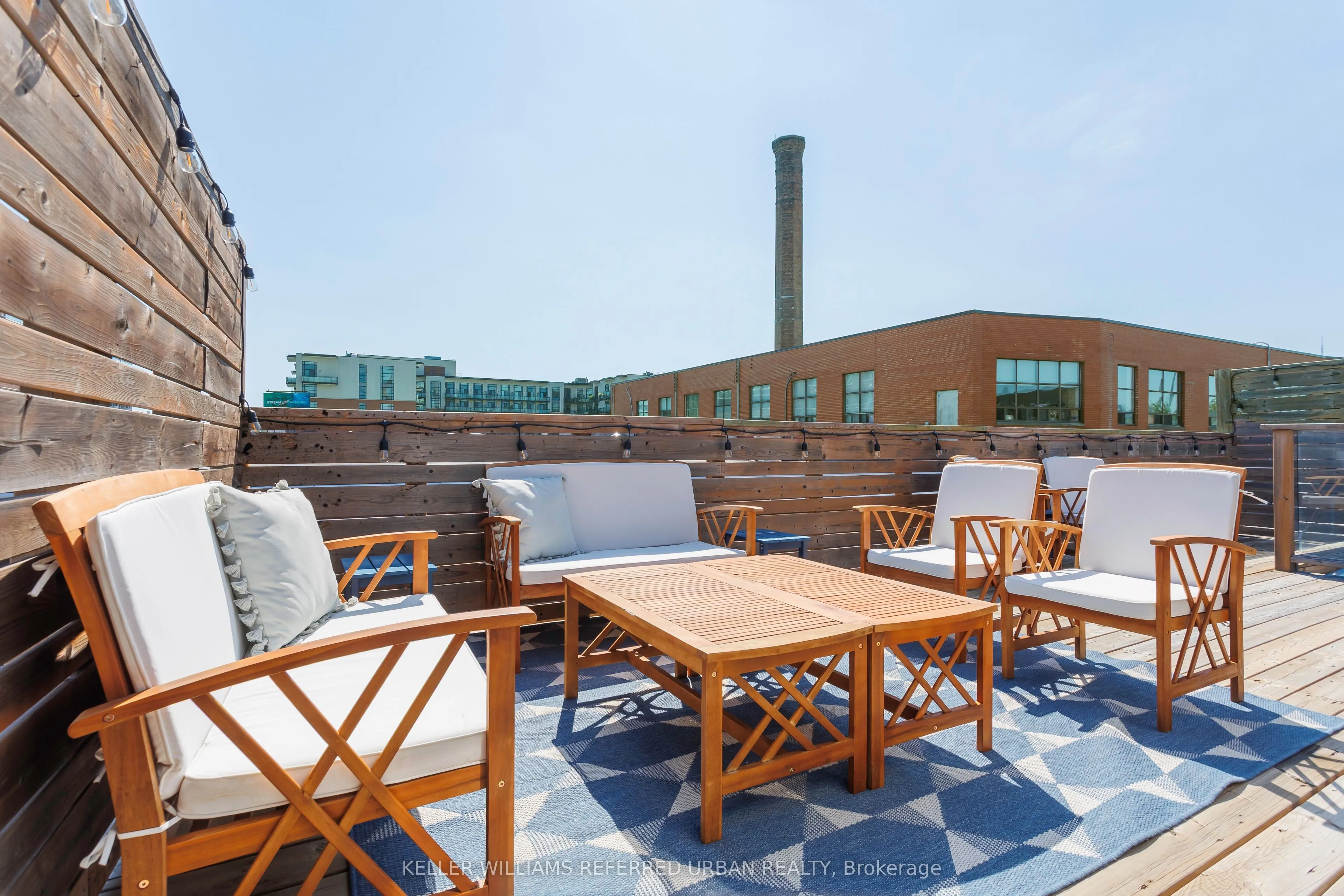 326 Carlaw Avenue, #106