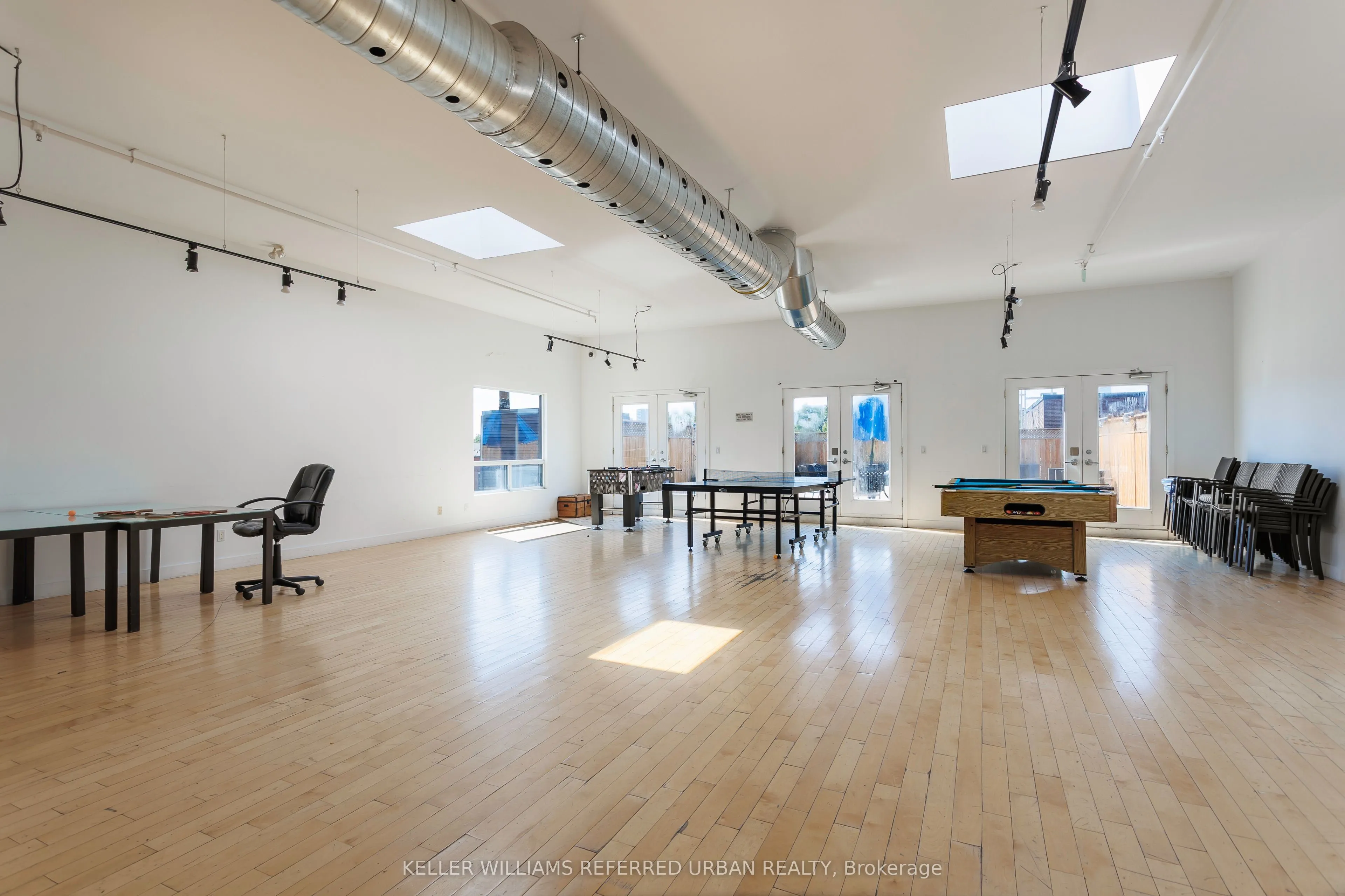 326 Carlaw Avenue, #106