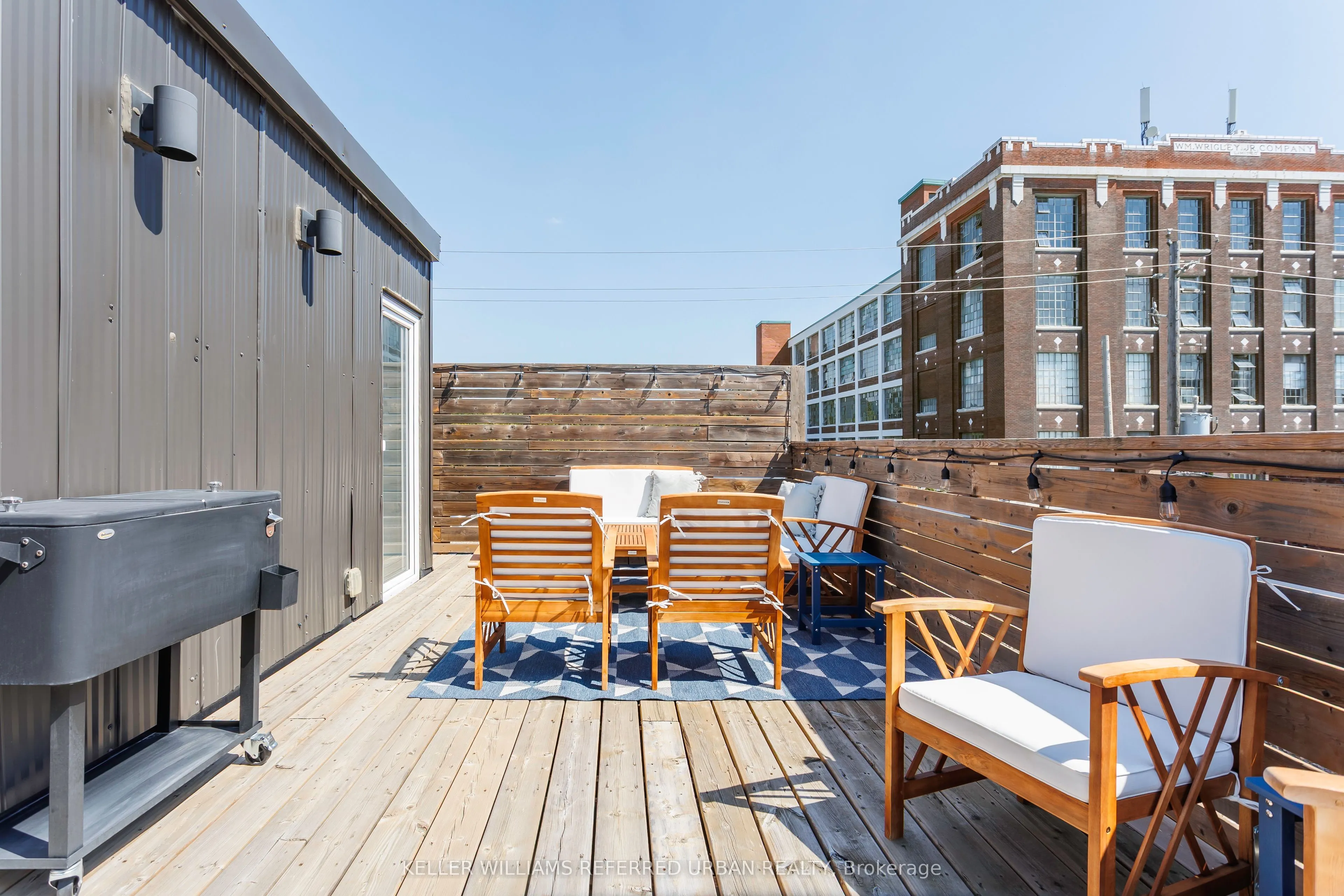 326 Carlaw Avenue, #106