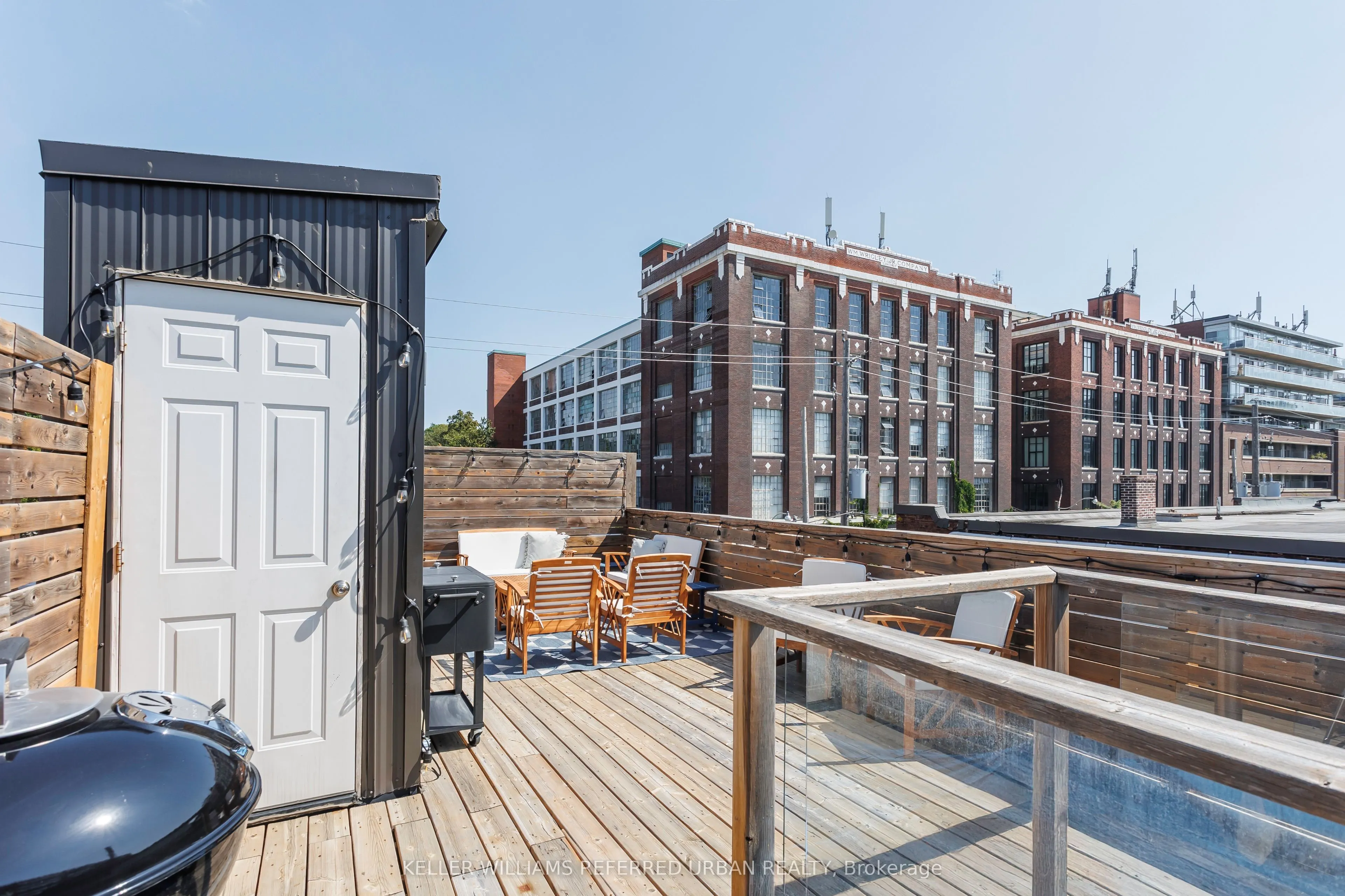 326 Carlaw Avenue, #106