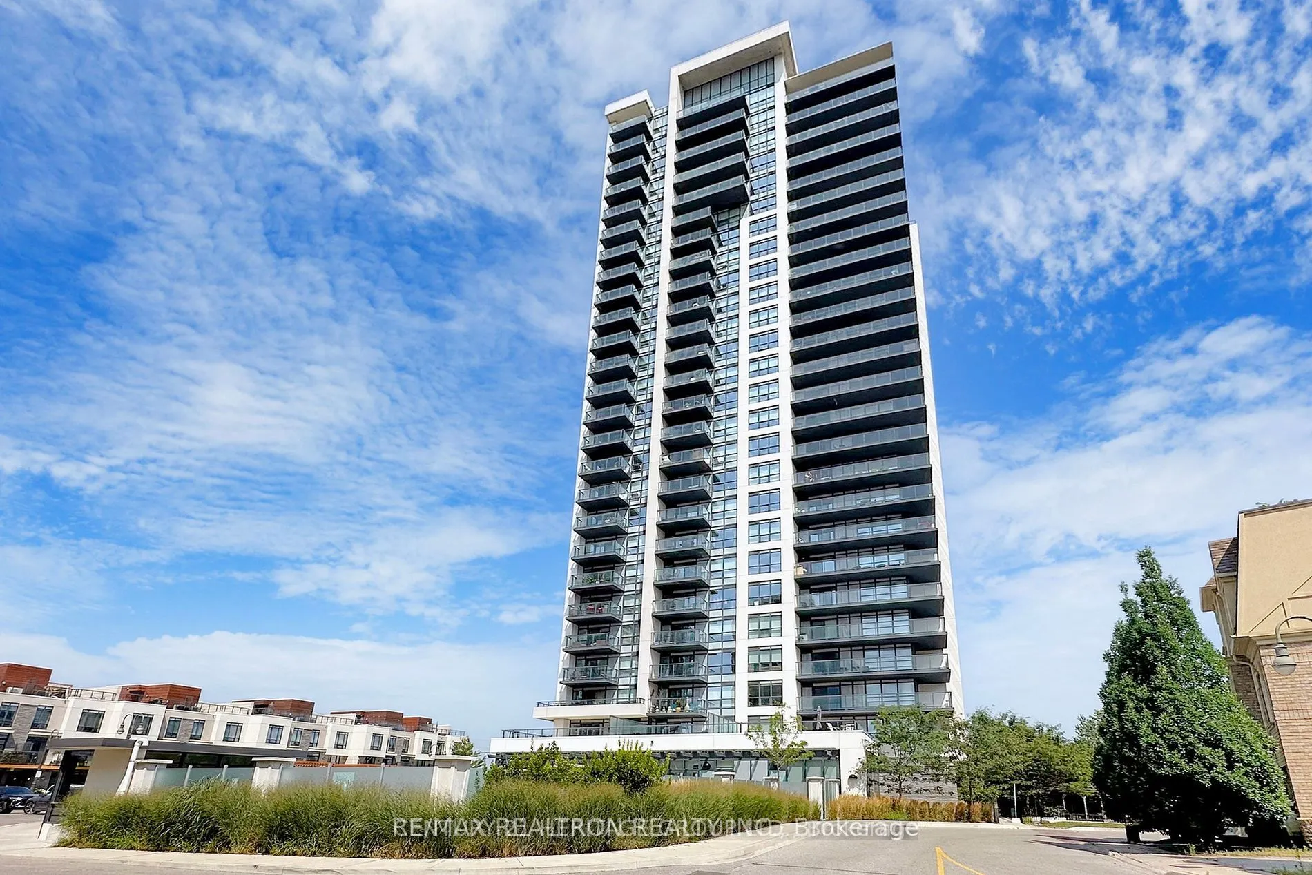 1255 Bayly Street, #1504