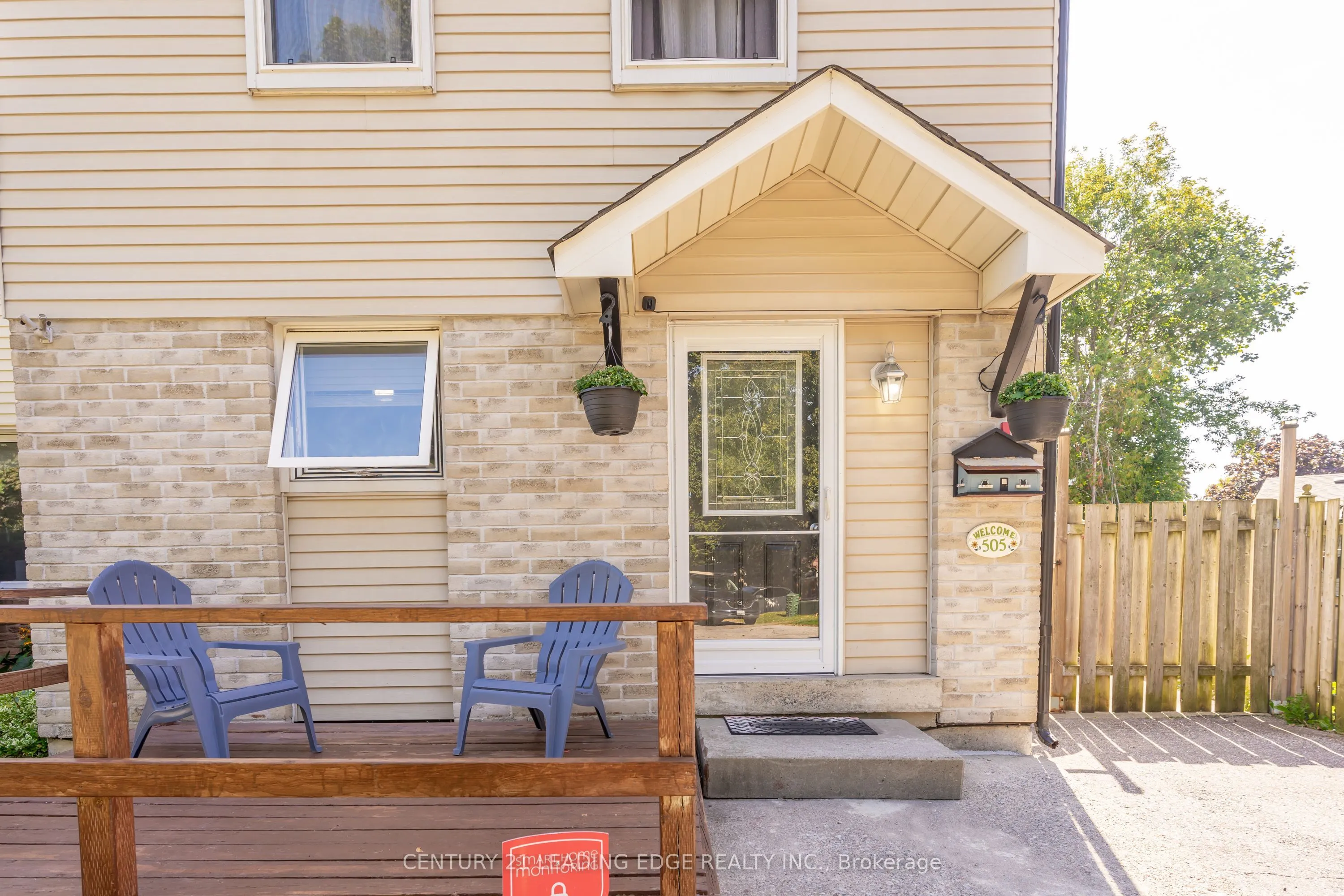 505 Lancelot Crescent