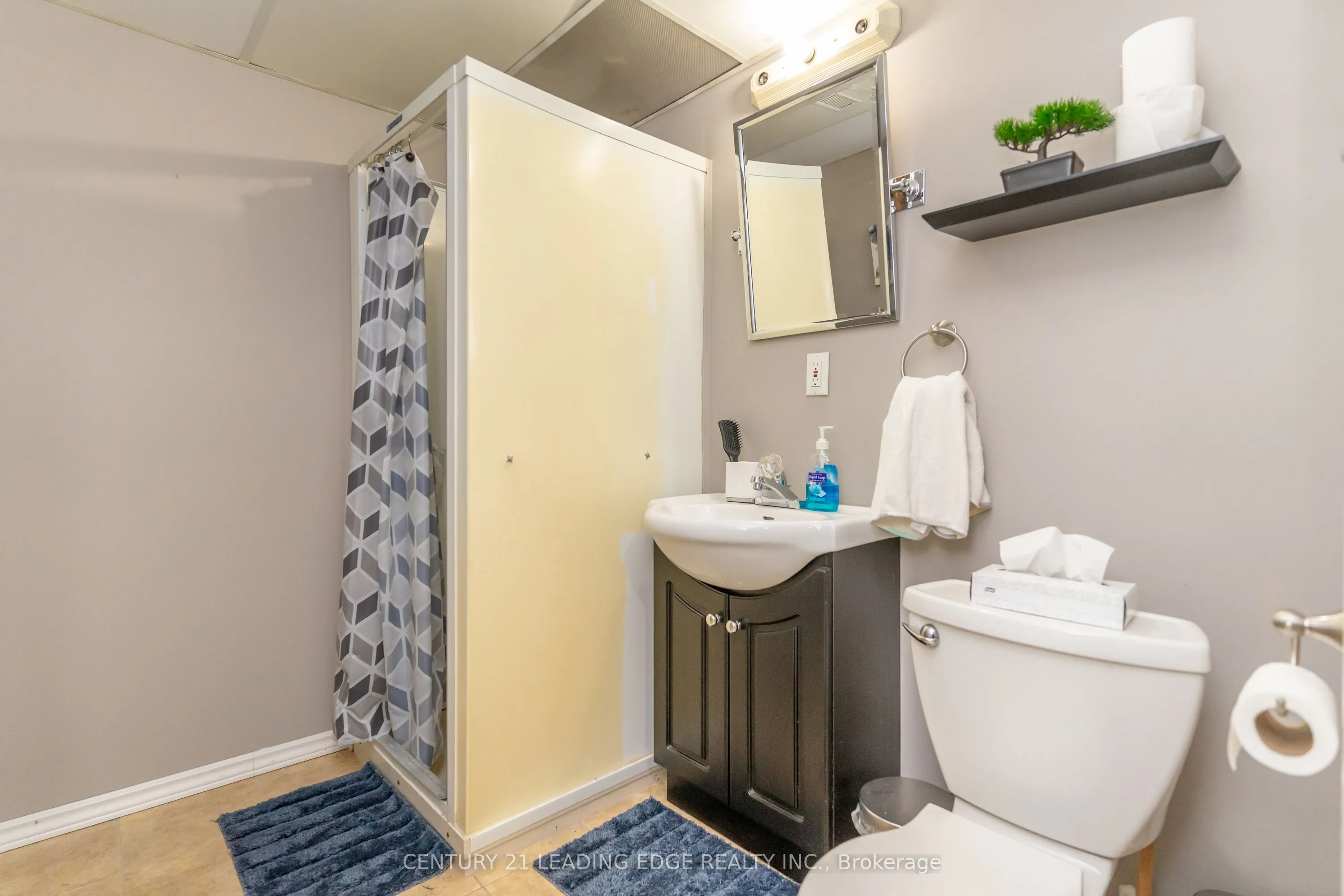 505 Lancelot Crescent