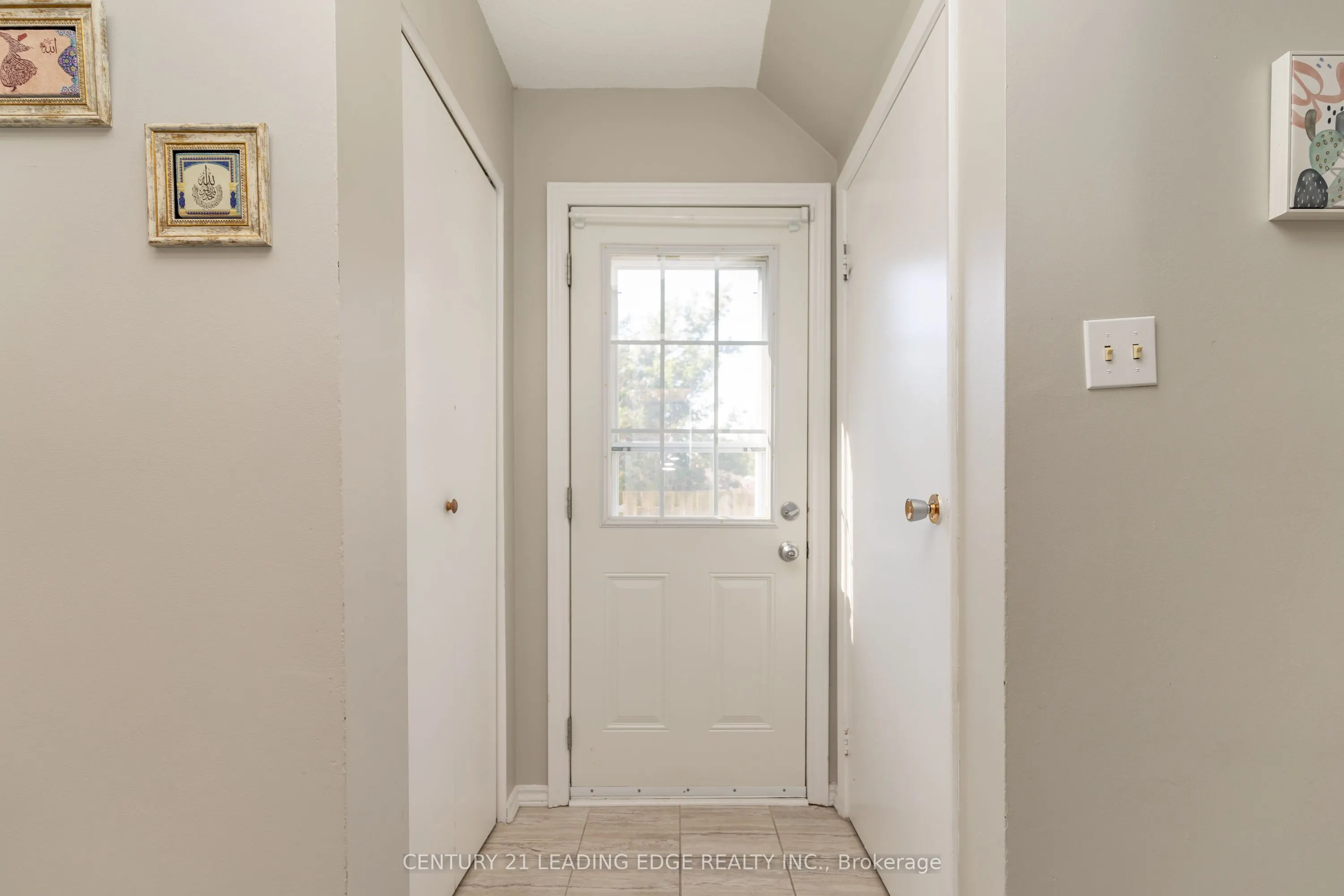 505 Lancelot Crescent