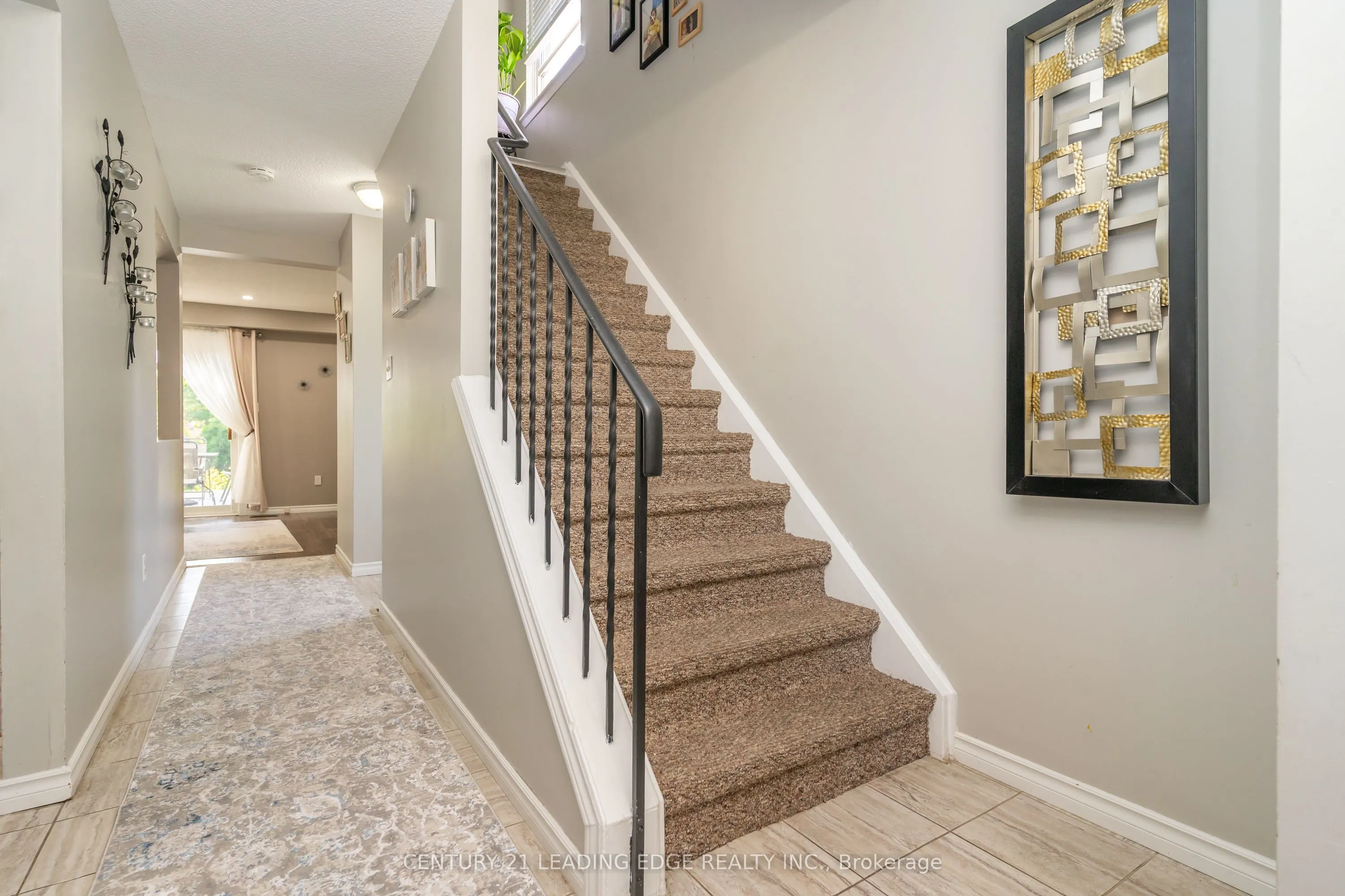 505 Lancelot Crescent