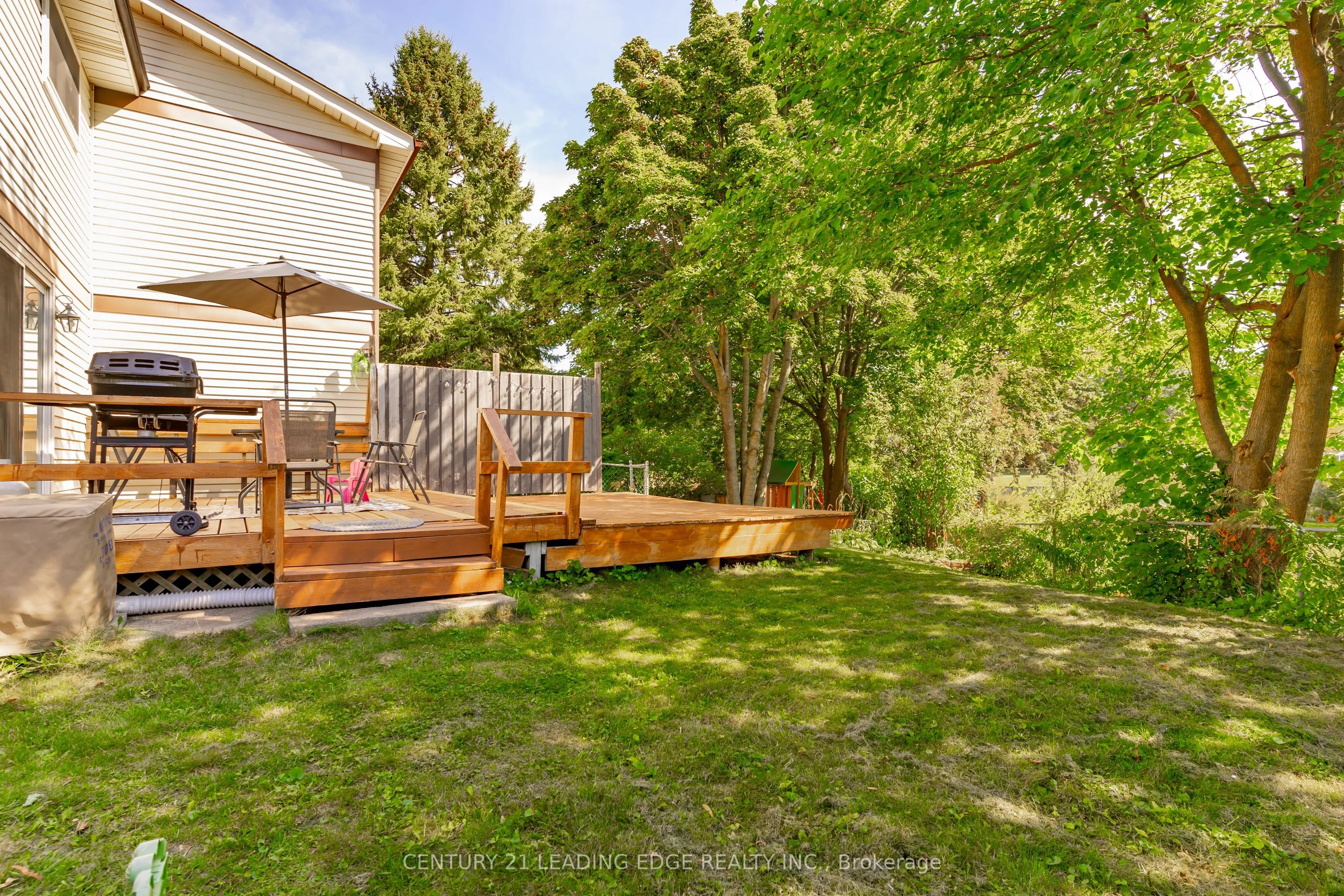 505 Lancelot Crescent