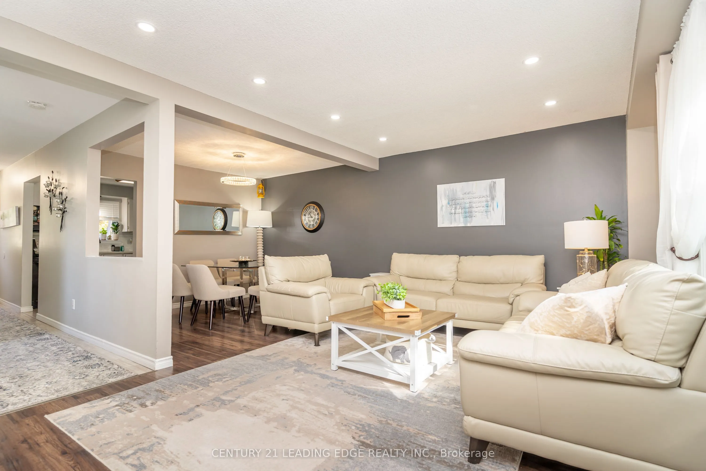 505 Lancelot Crescent