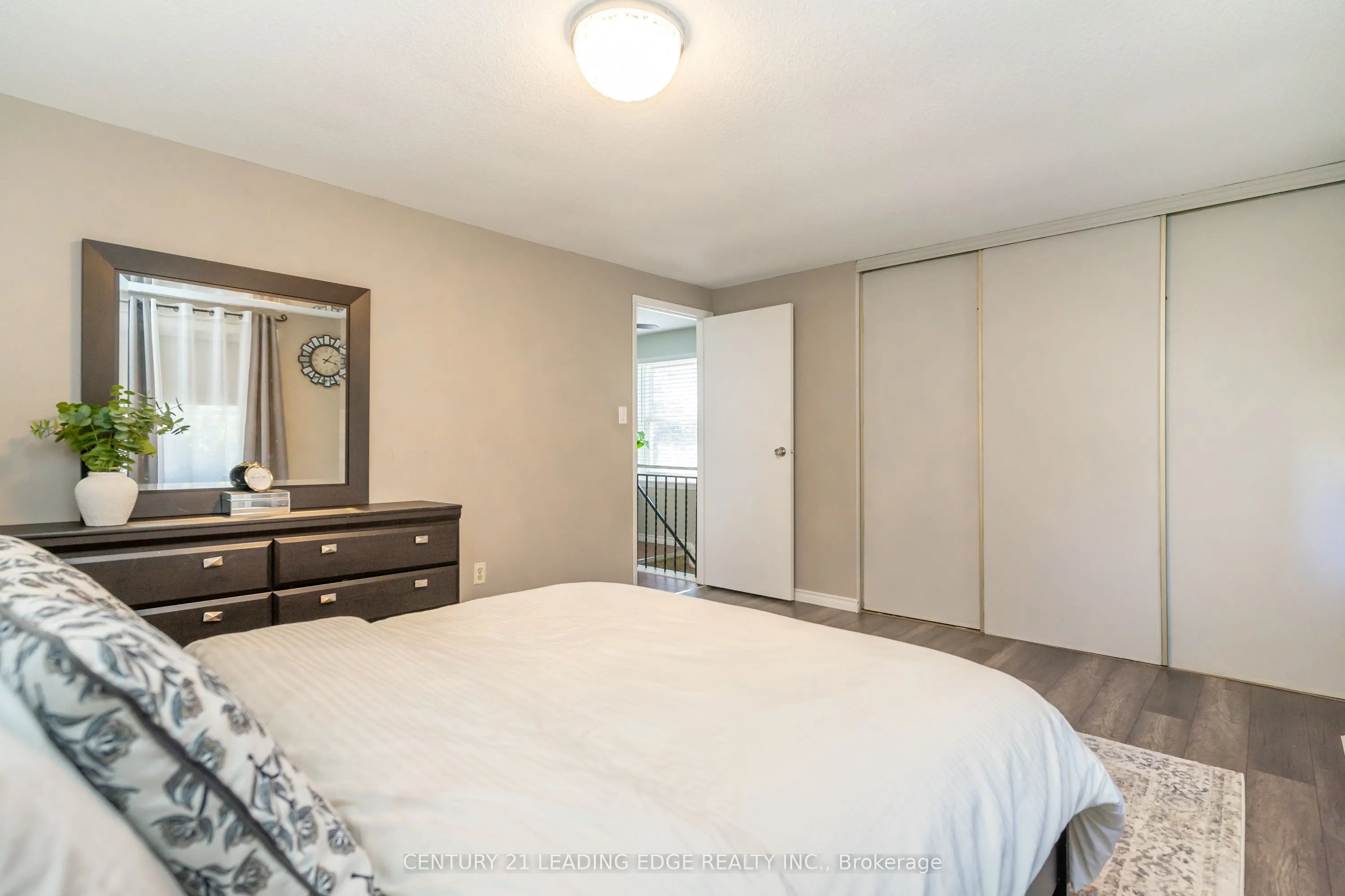 505 Lancelot Crescent