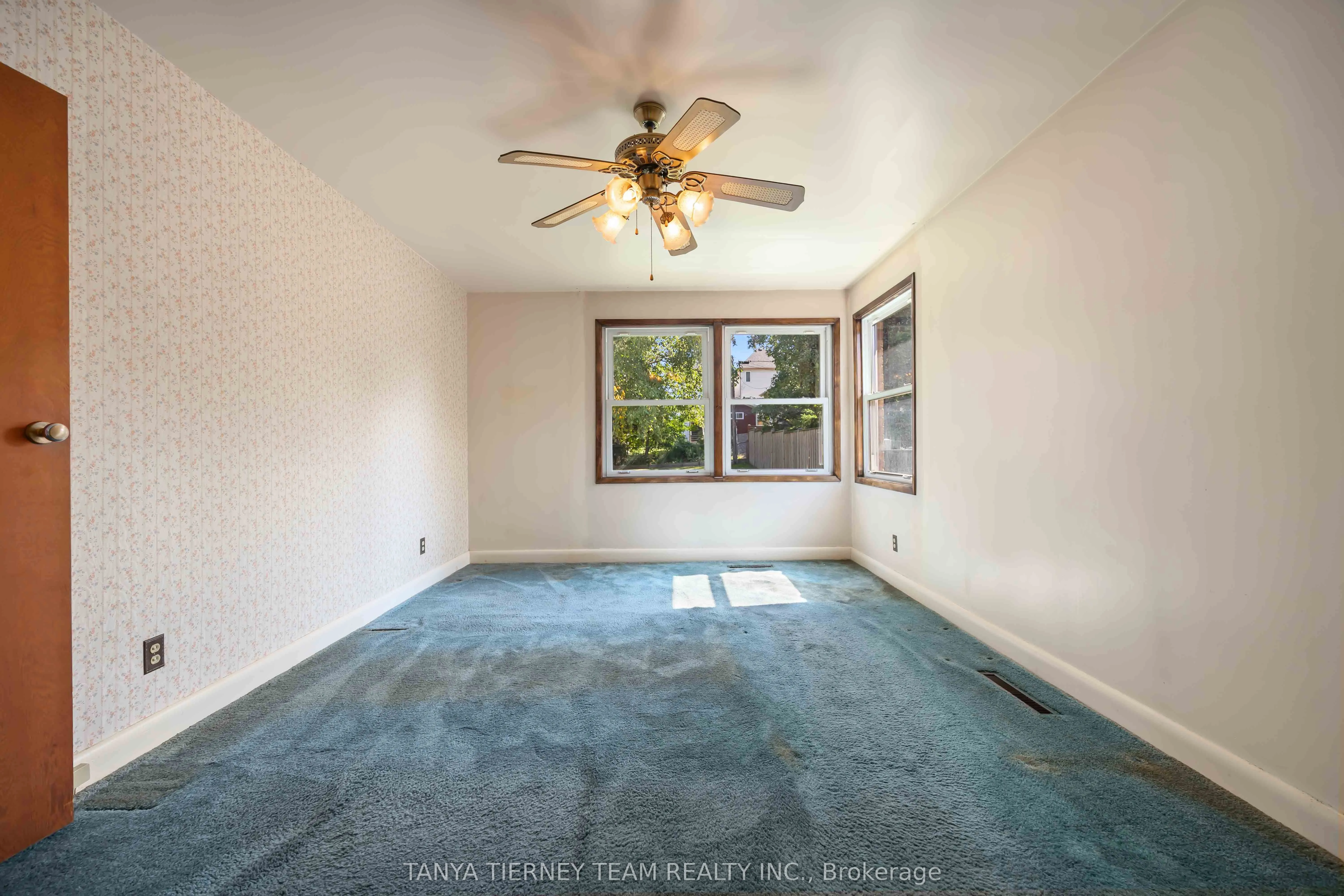 1107 Byron Street S