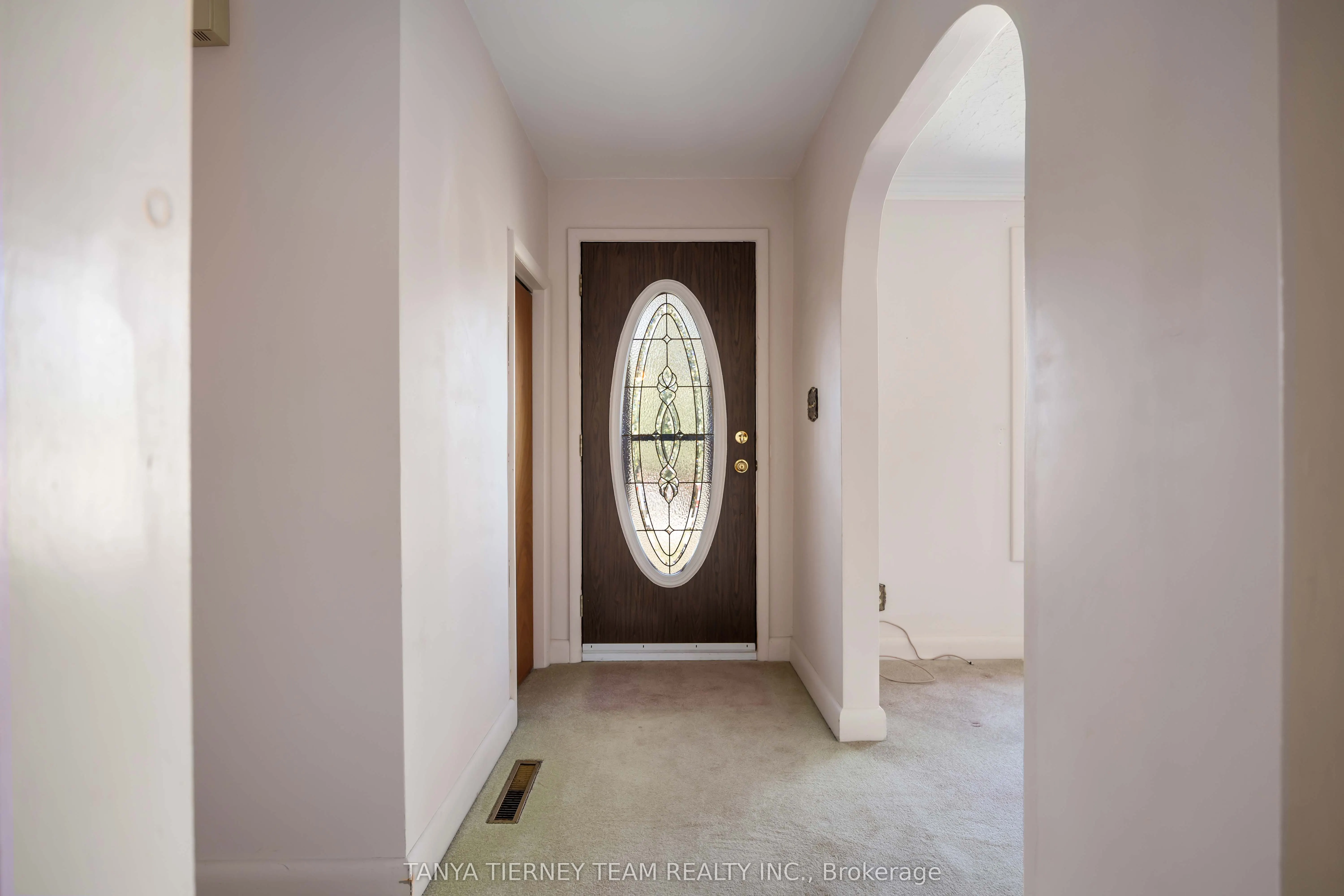 1107 Byron Street S