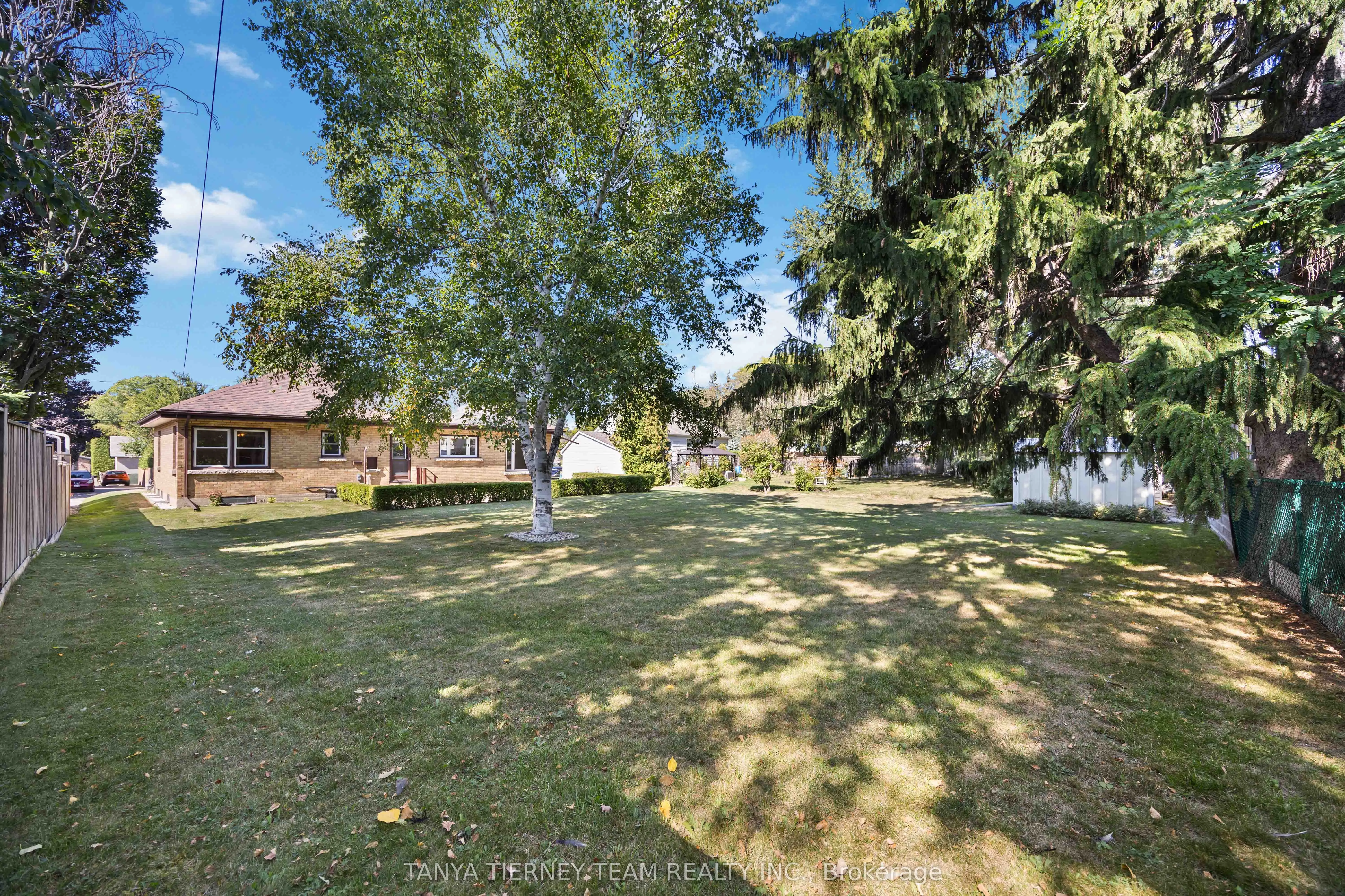 1107 Byron Street S
