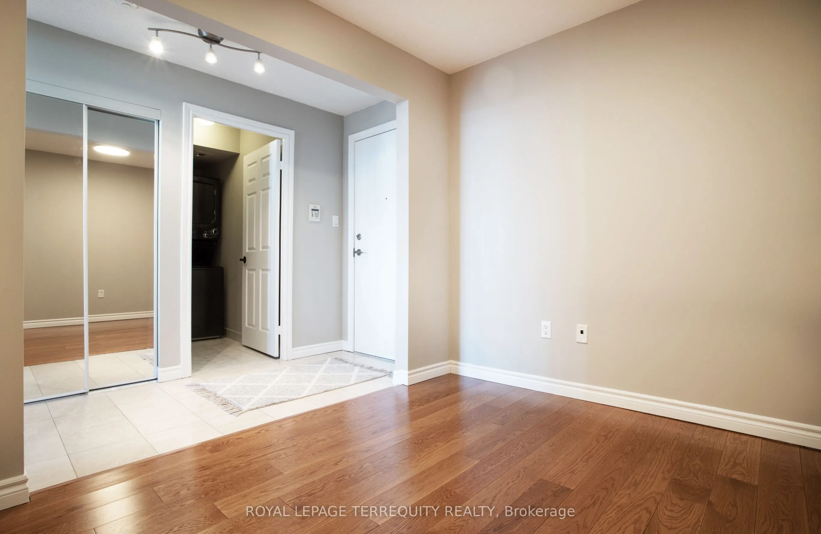 125 Omni Drive, #1232