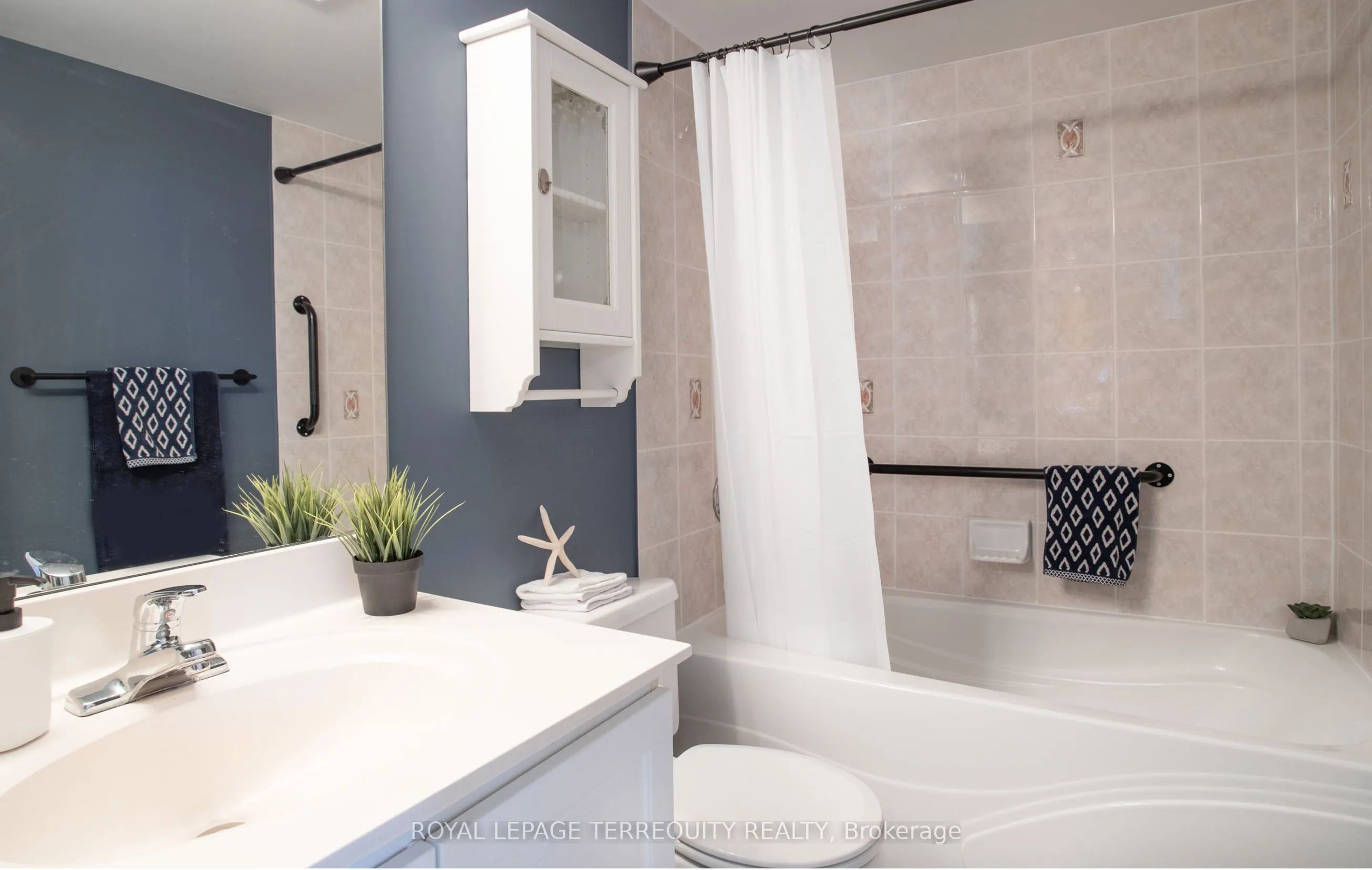 125 Omni Drive, #1232