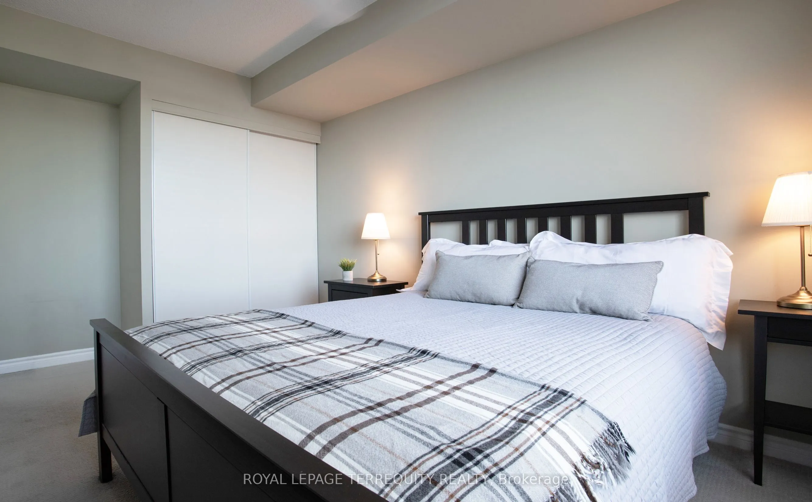 125 Omni Drive, #1232
