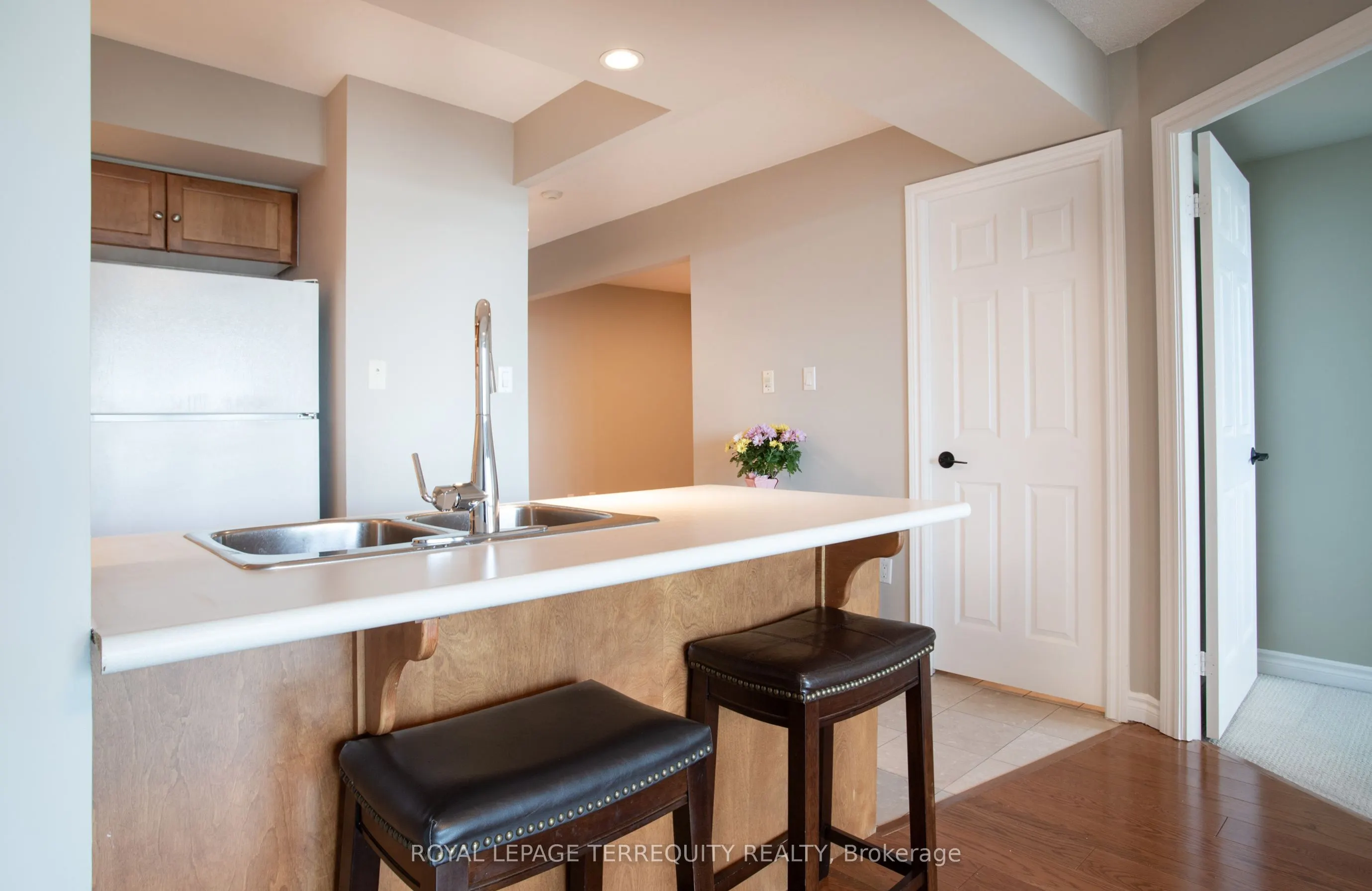 125 Omni Drive, #1232