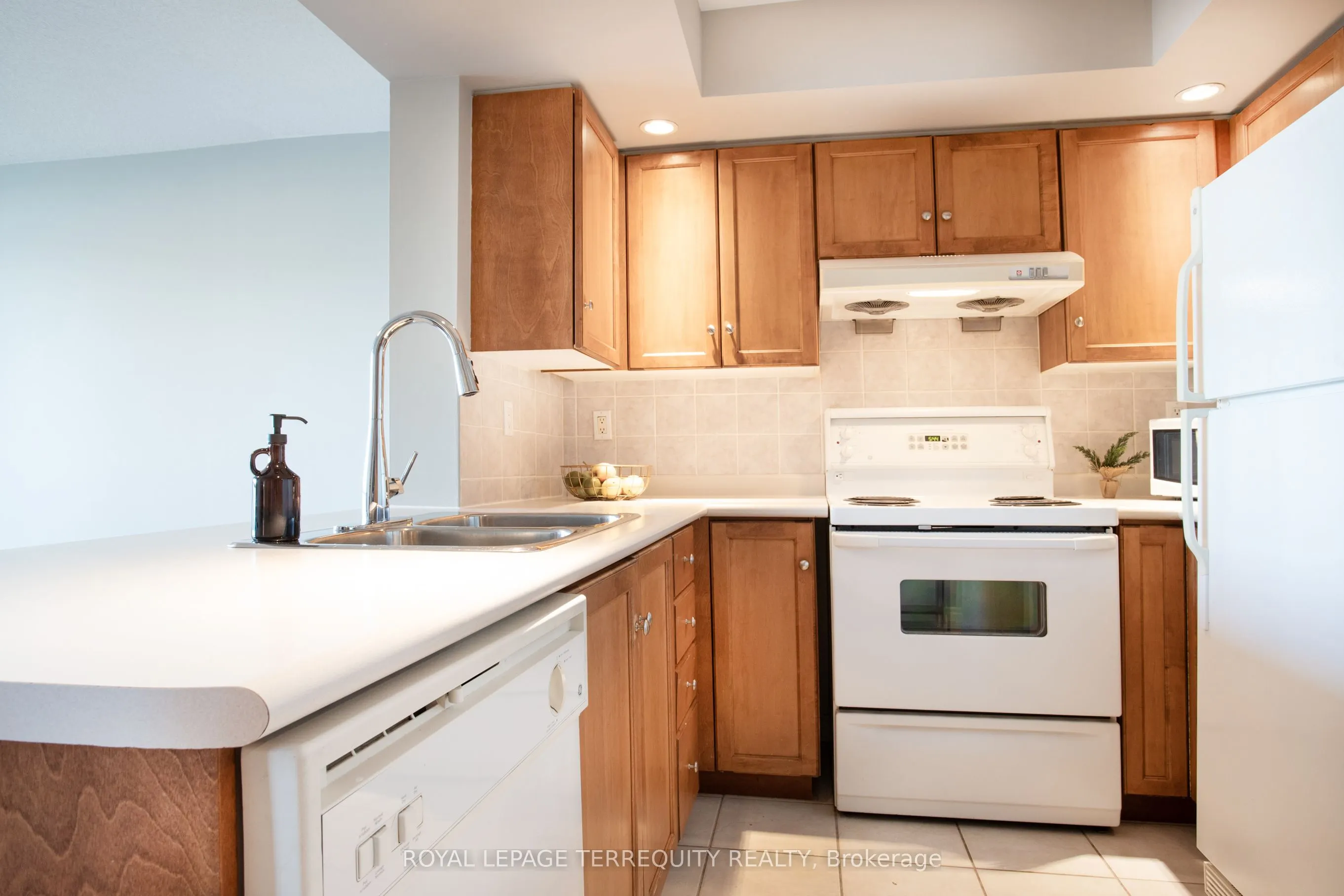 125 Omni Drive, #1232