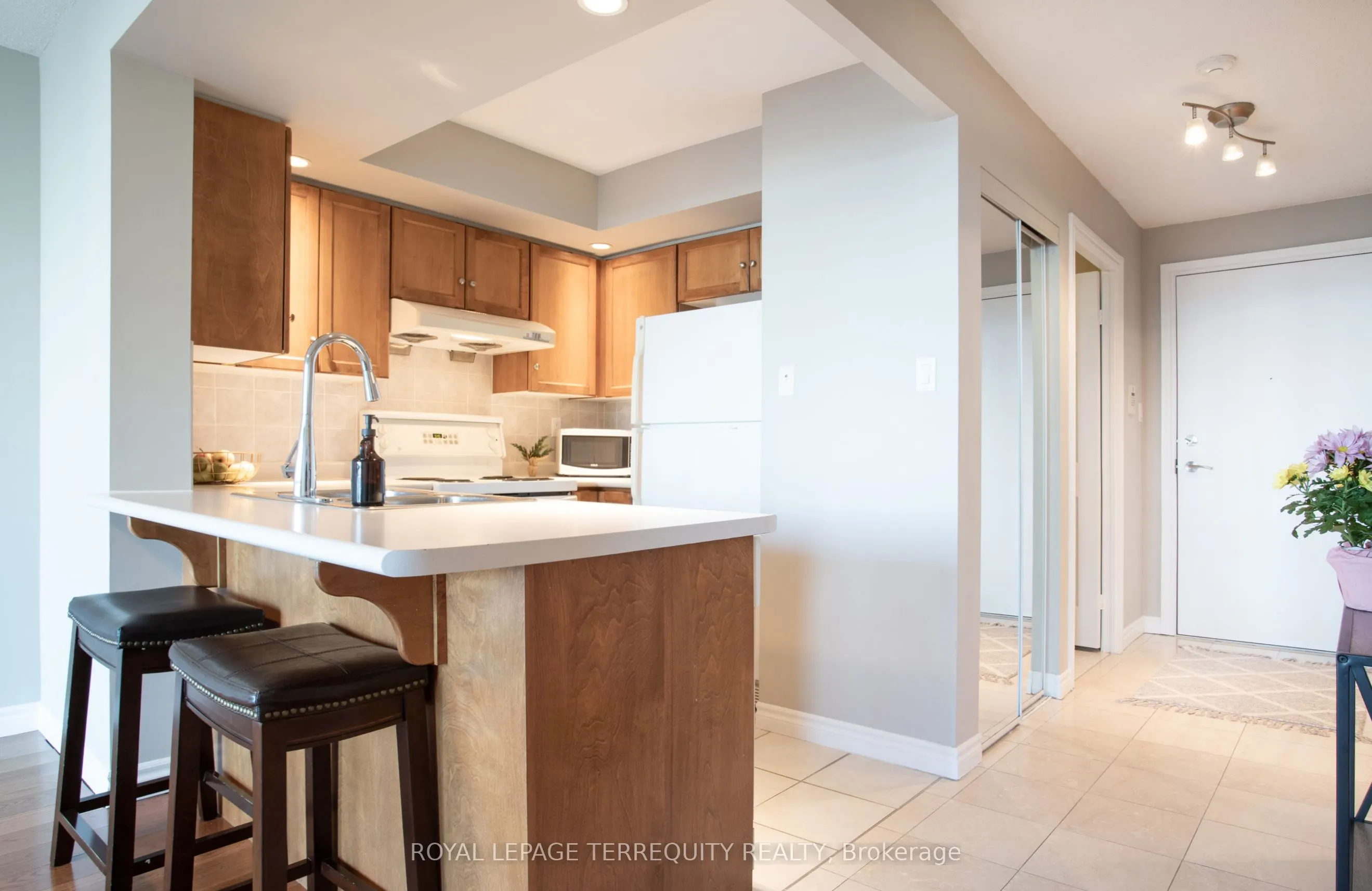 125 Omni Drive, #1232