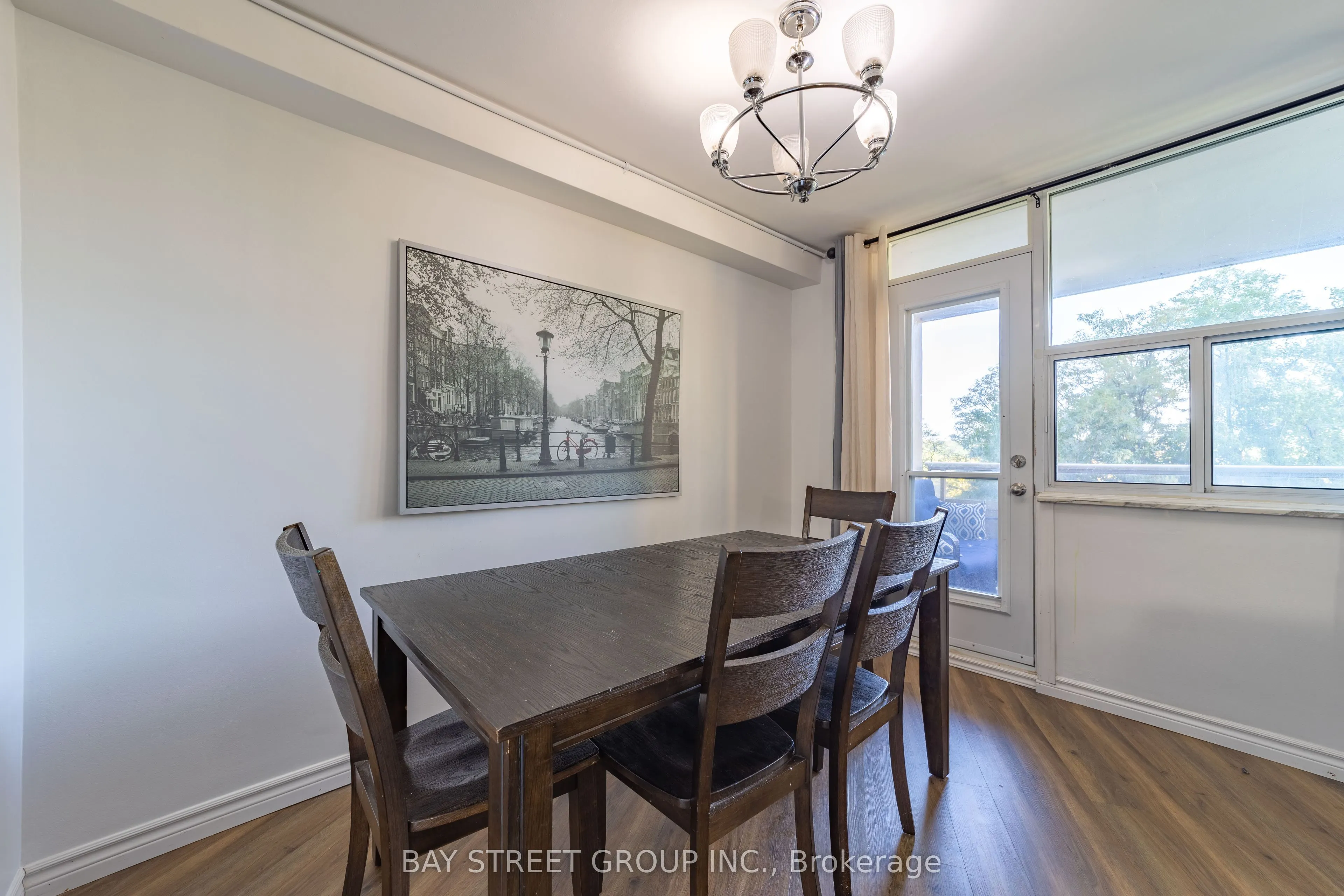 980 Broadview Avenue, #403