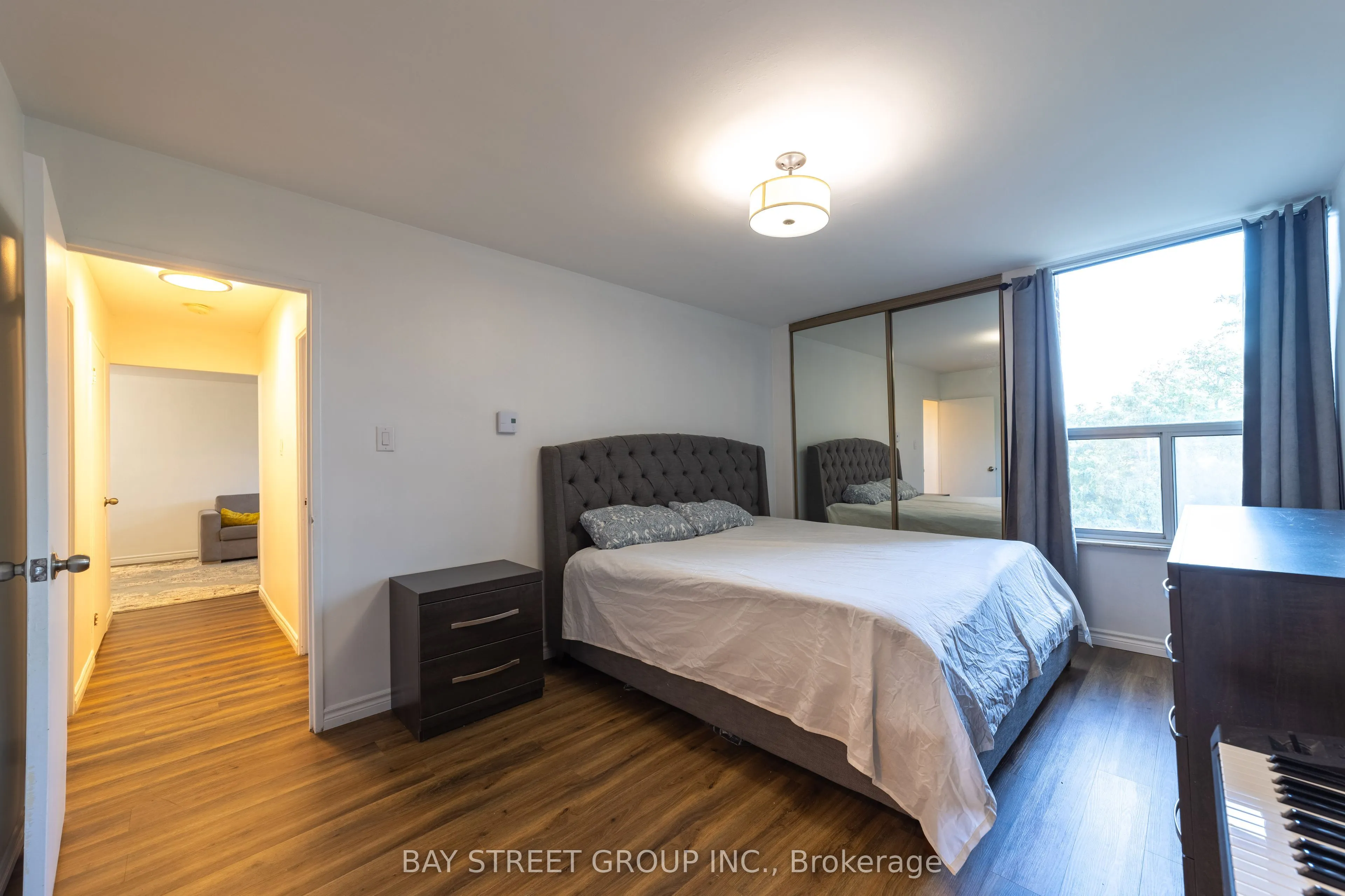 980 Broadview Avenue, #403