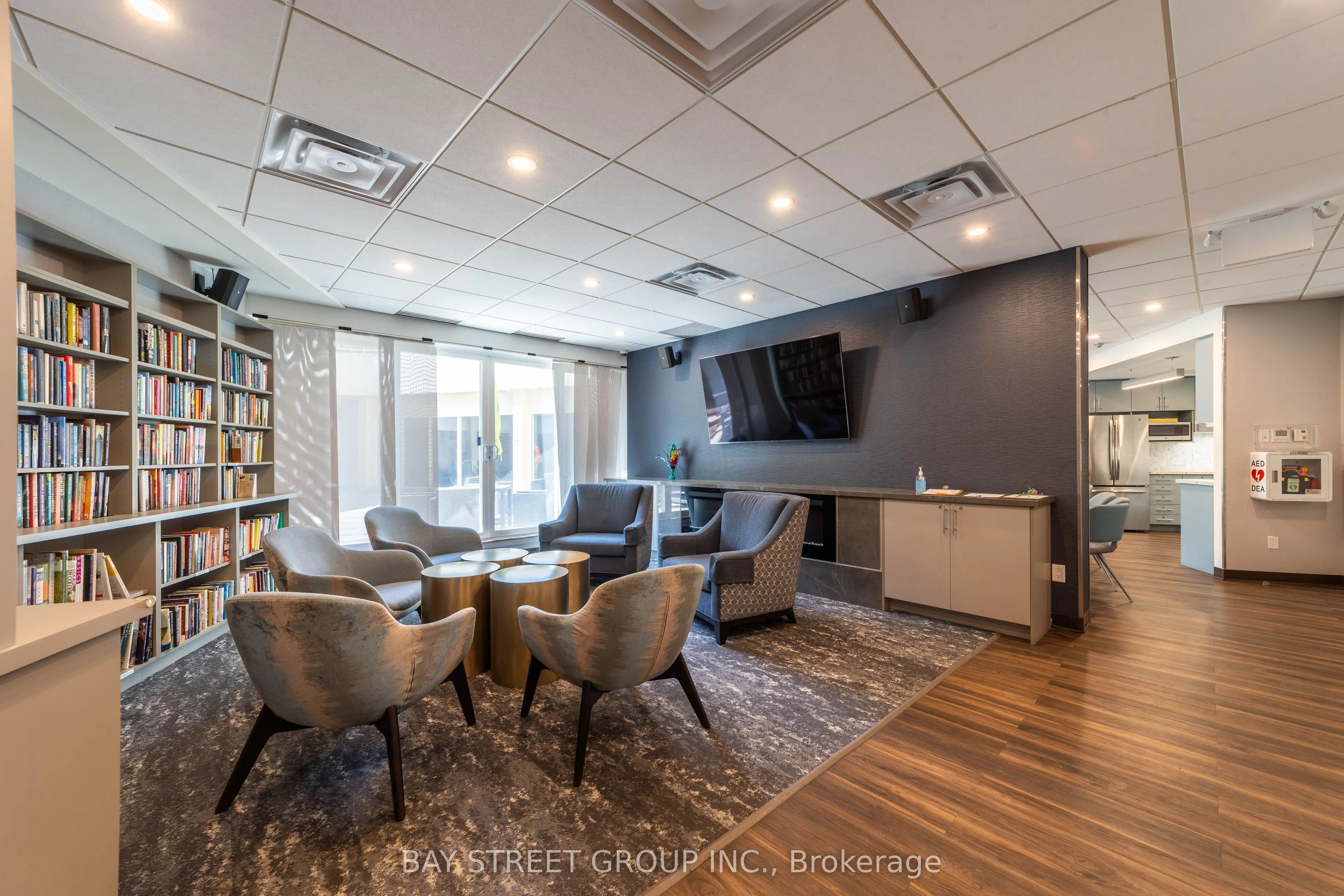 980 Broadview Avenue, #403