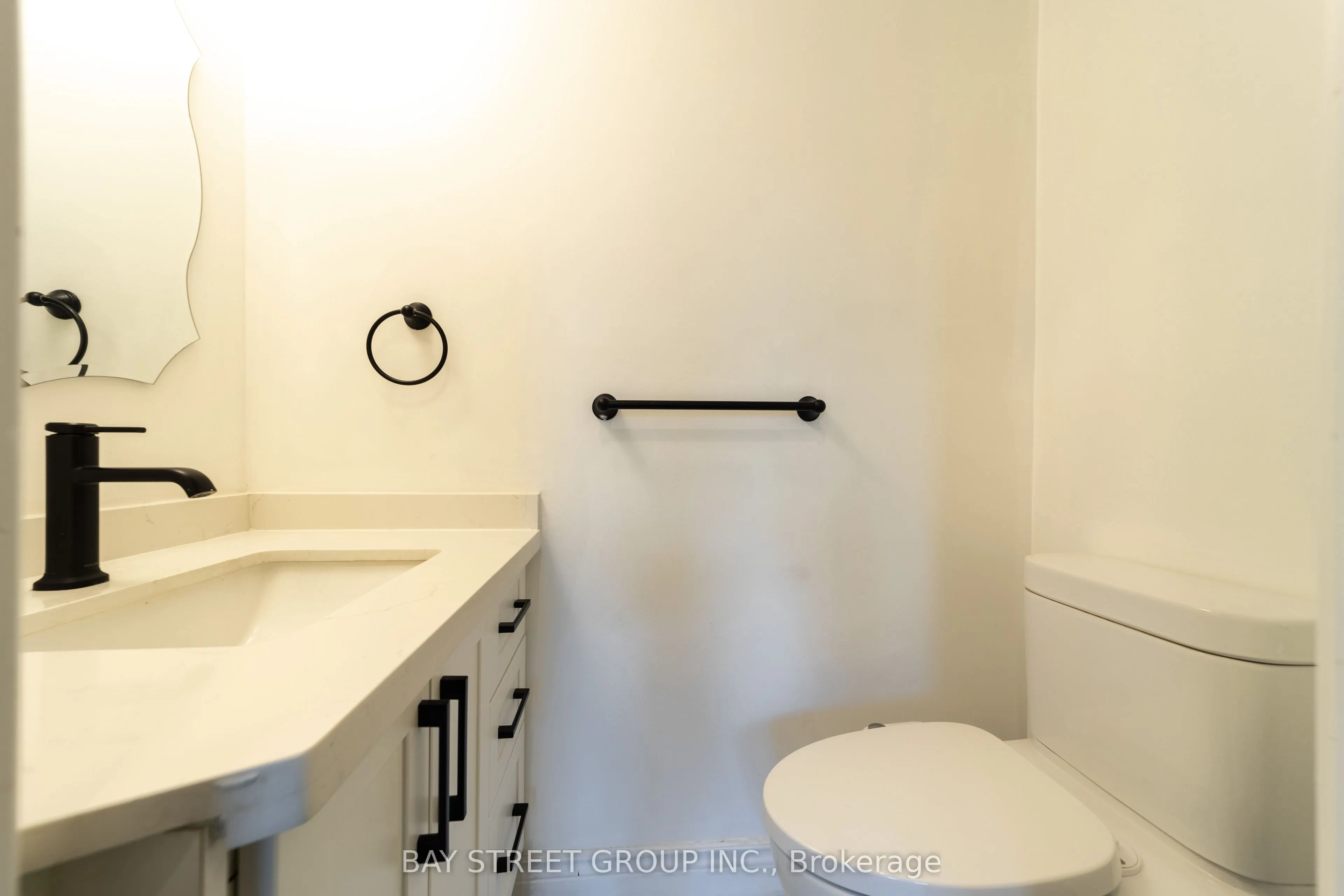 980 Broadview Avenue, #403