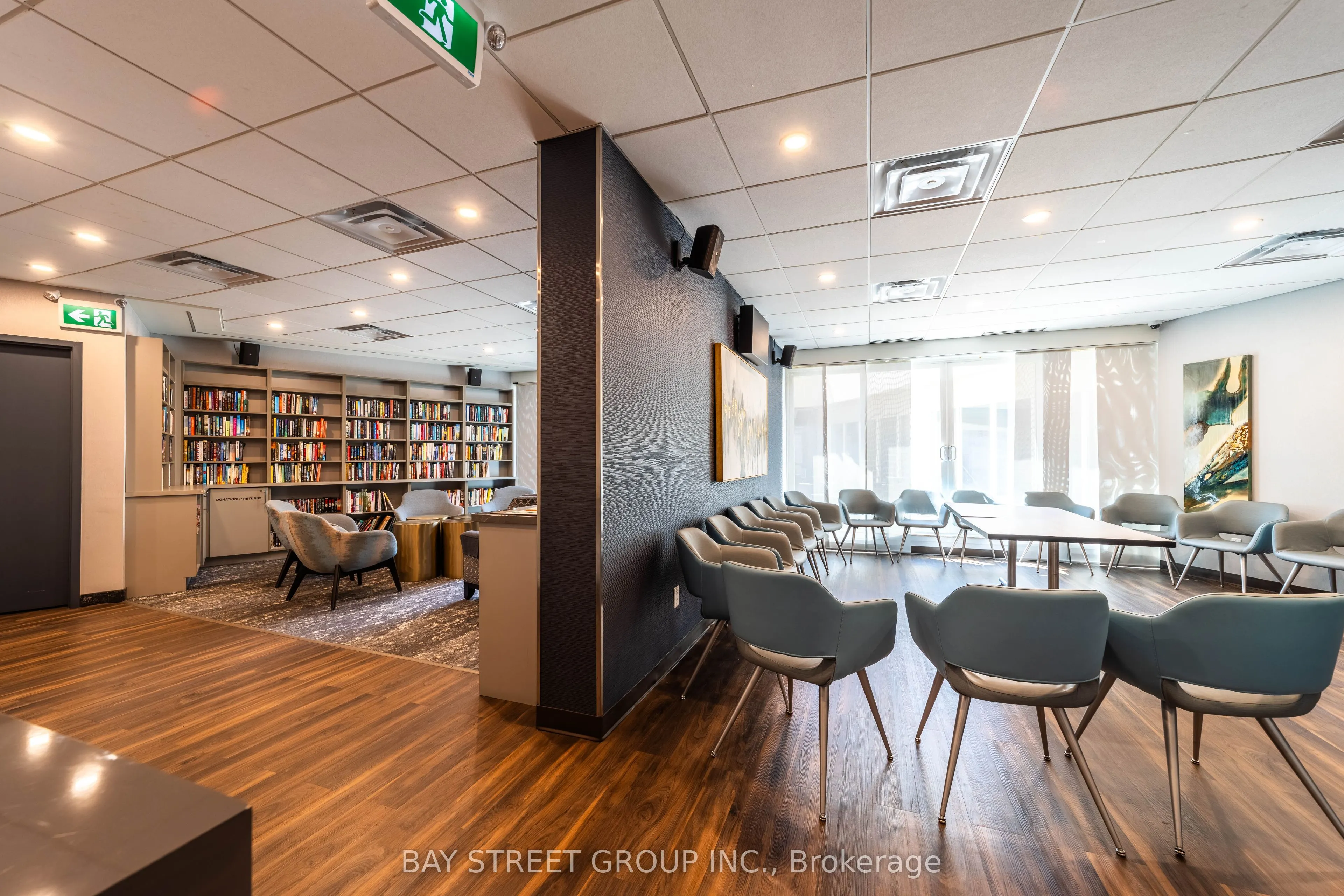 980 Broadview Avenue, #403