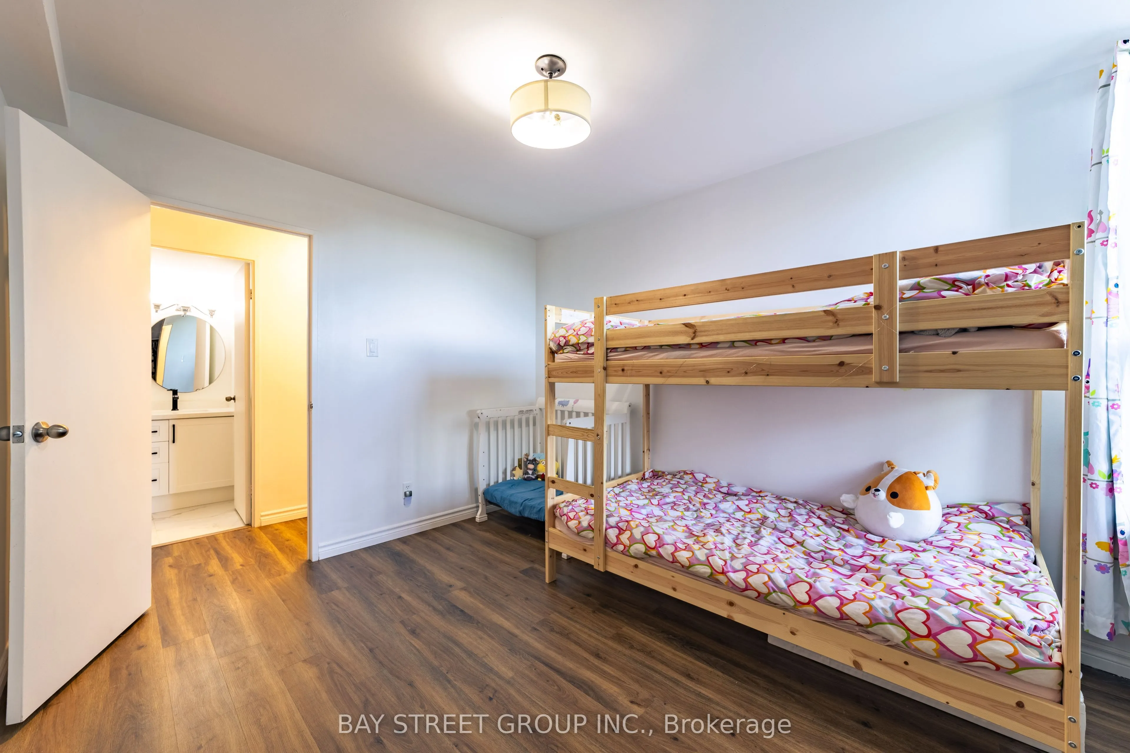 980 Broadview Avenue, #403