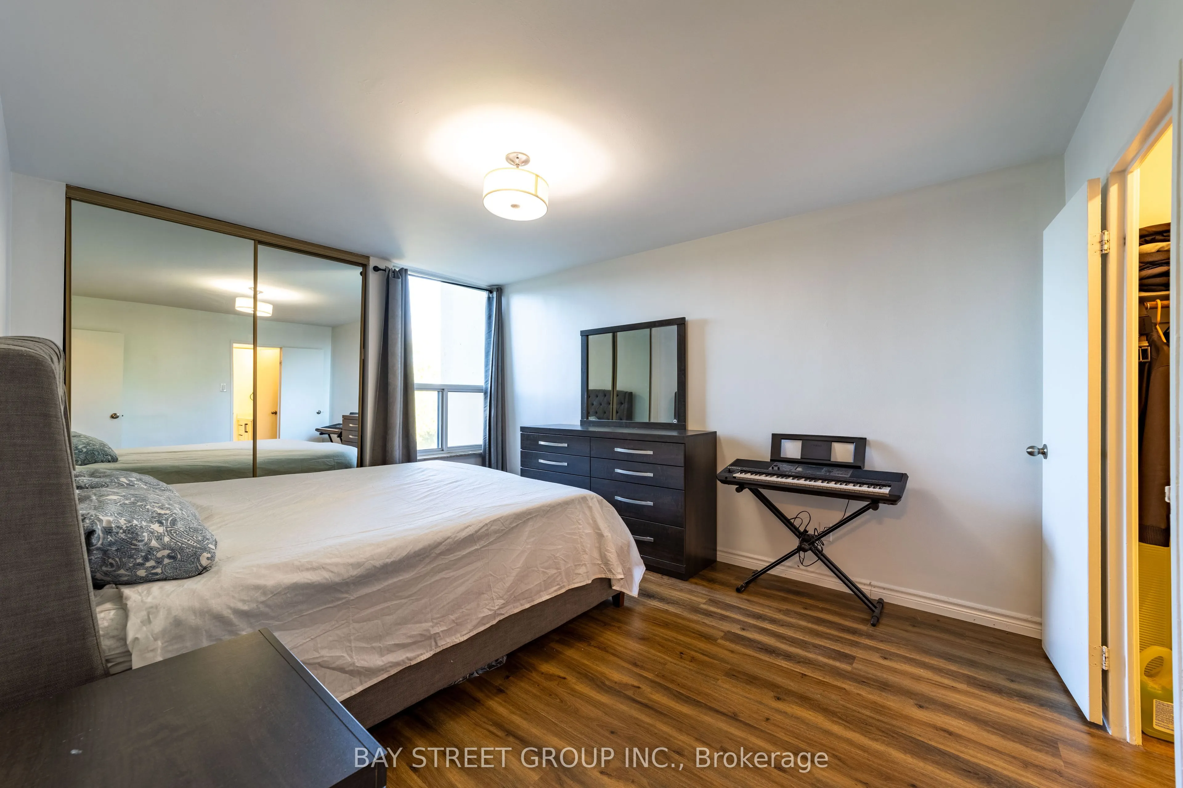 980 Broadview Avenue, #403