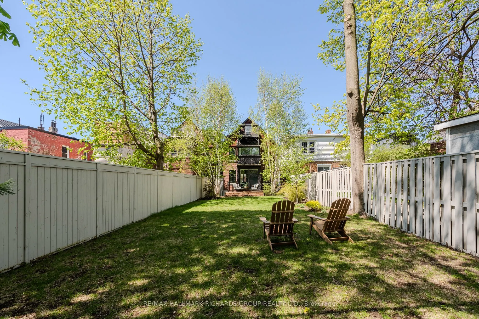 389 Woodbine Avenue