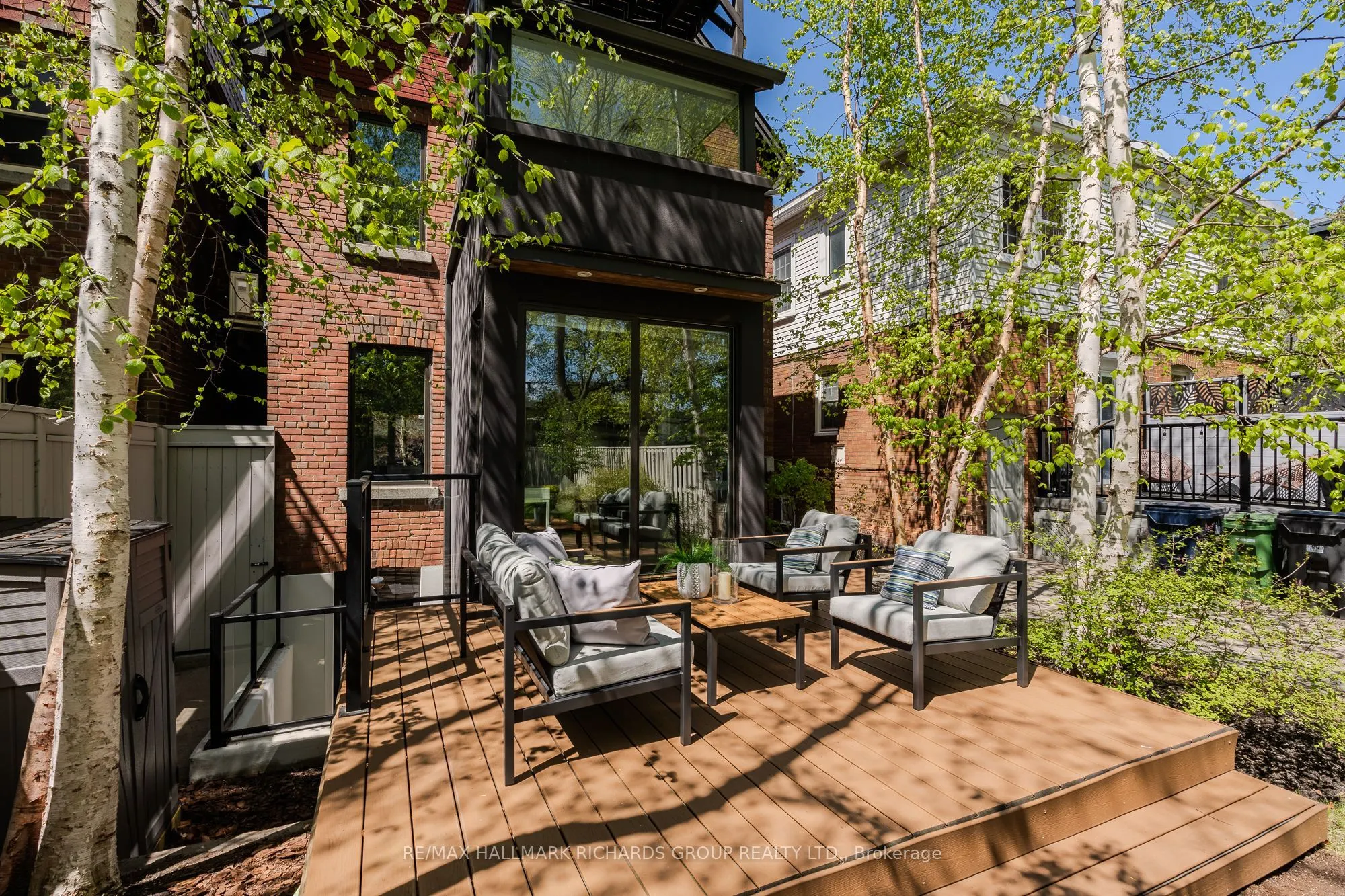 389 Woodbine Avenue