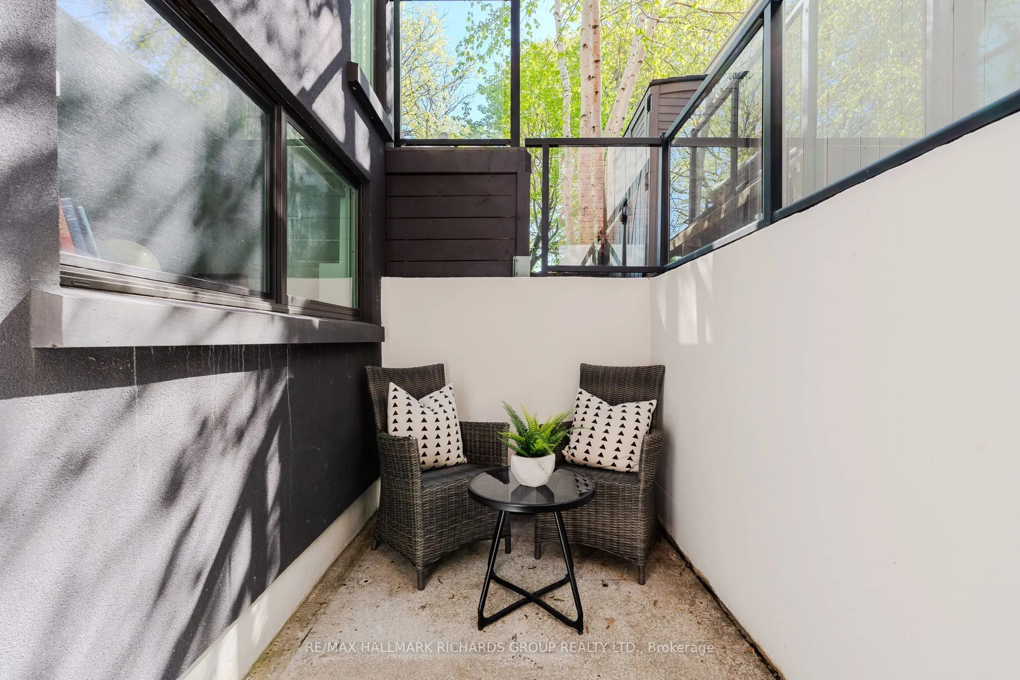 389 Woodbine Avenue