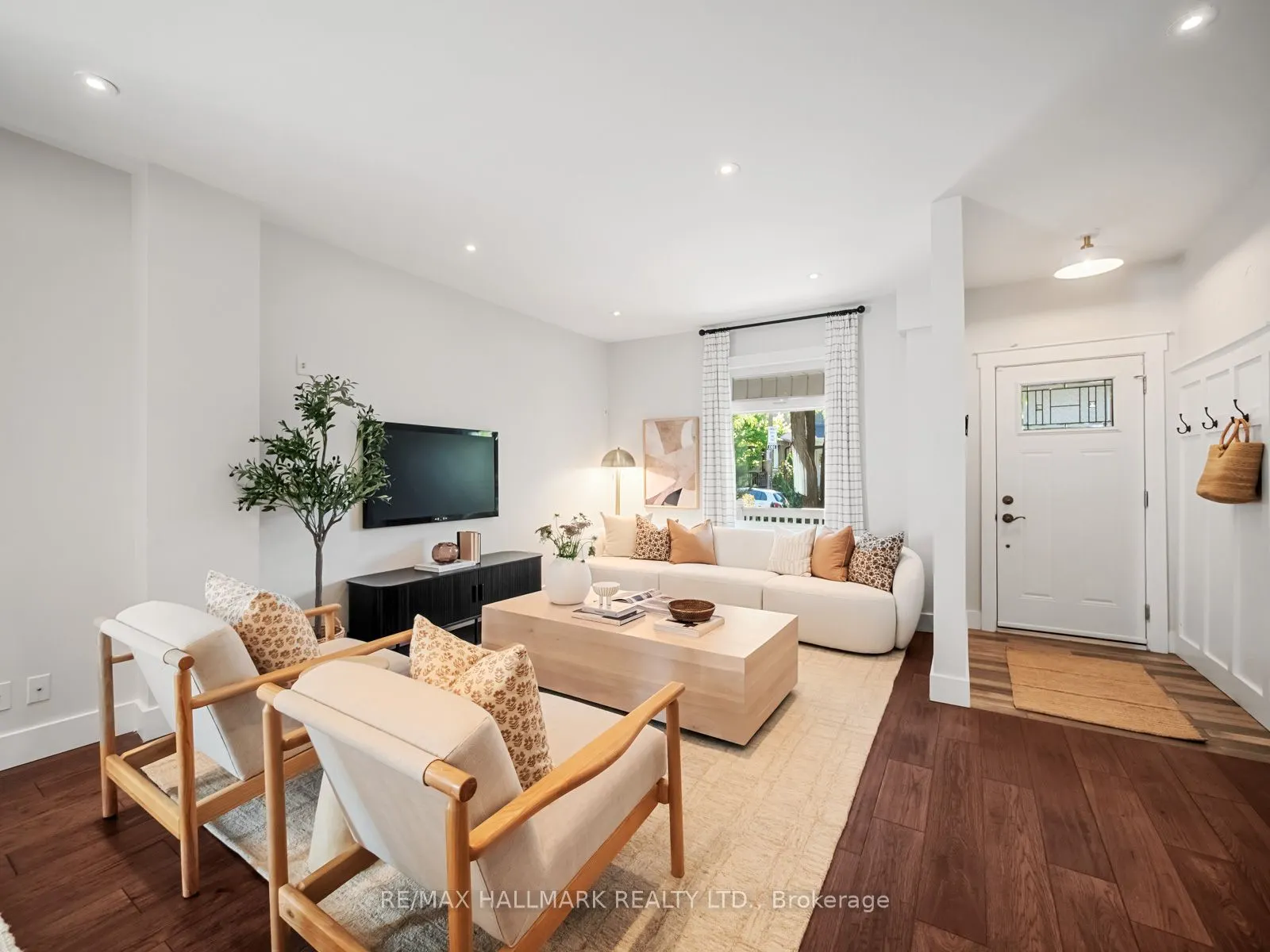 76 Boultbee Avenue