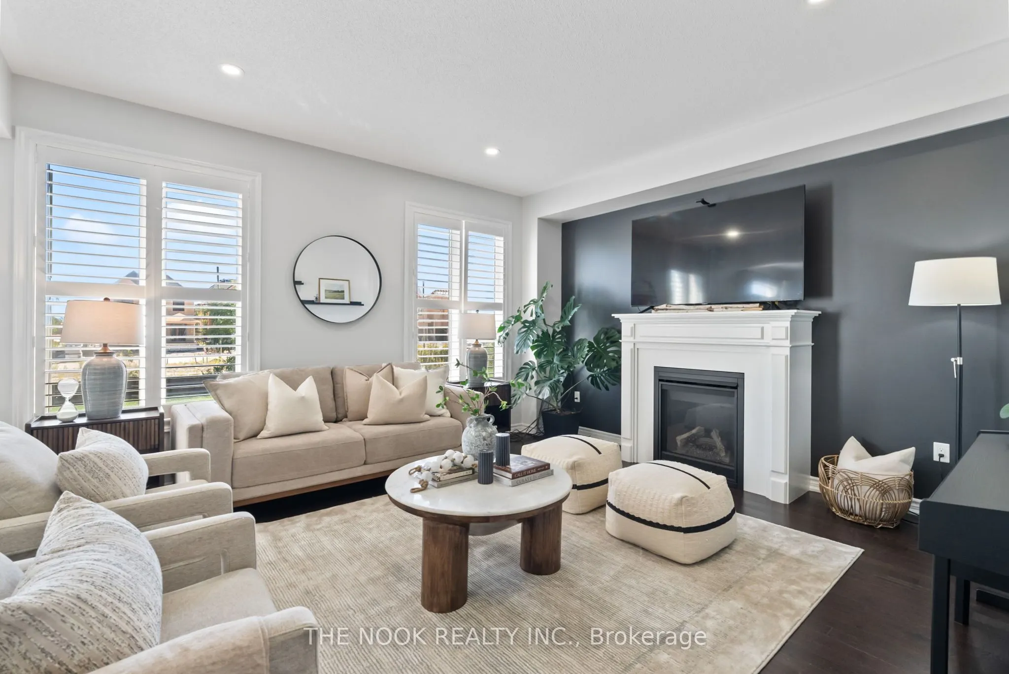 207 Northglen Boulevard