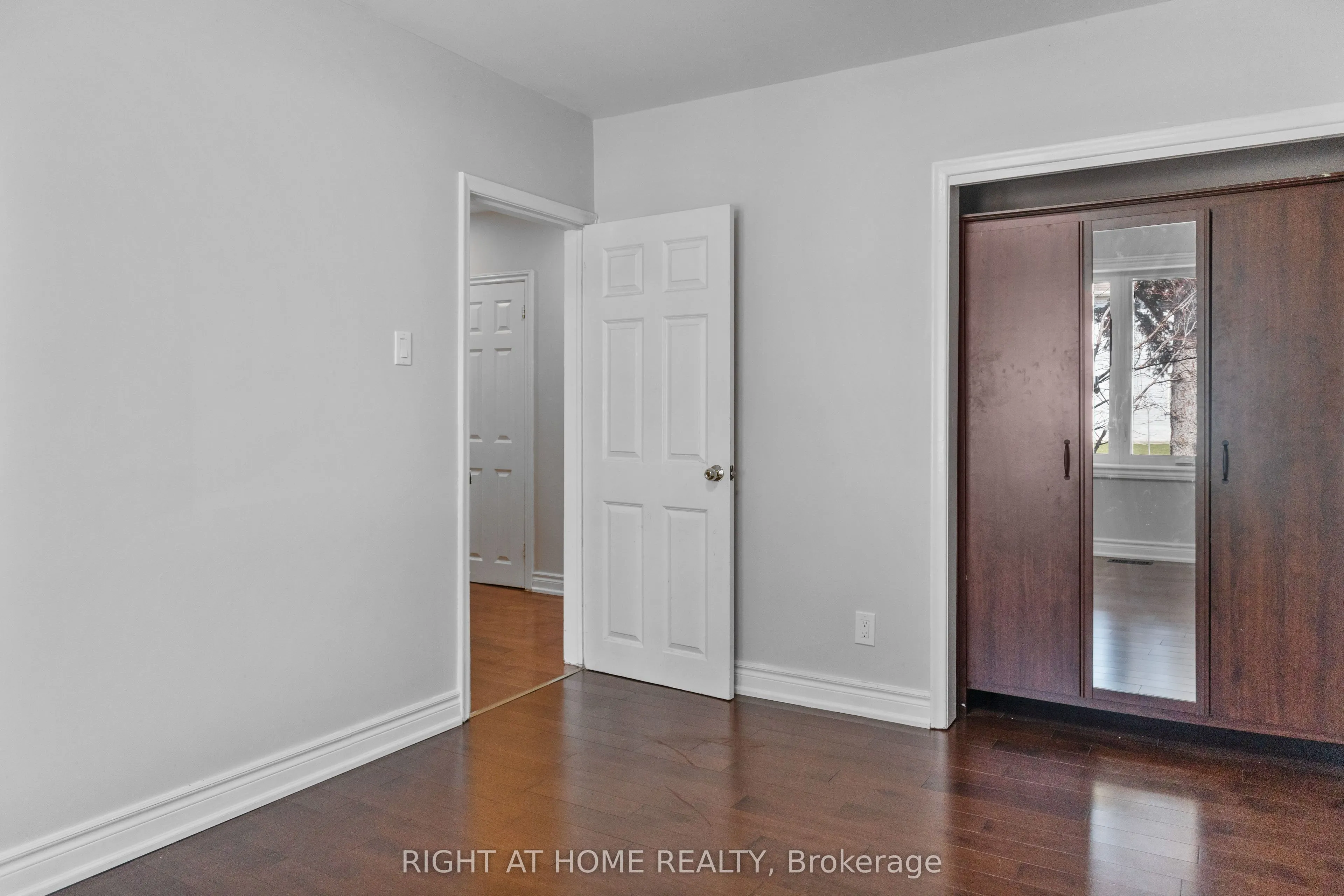 2 Emmeline Crescent