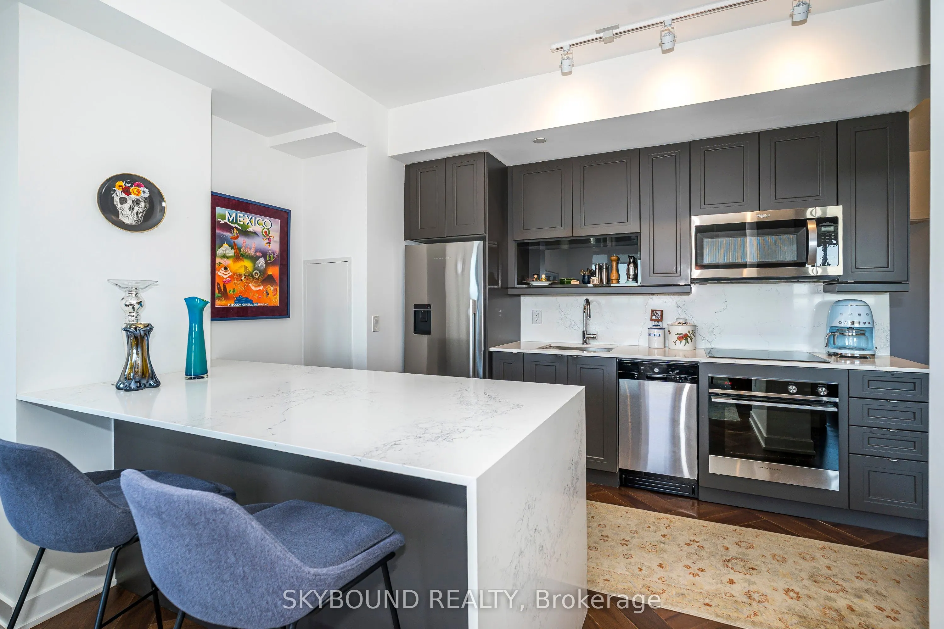 630 Greenwood Avenue, ## 703