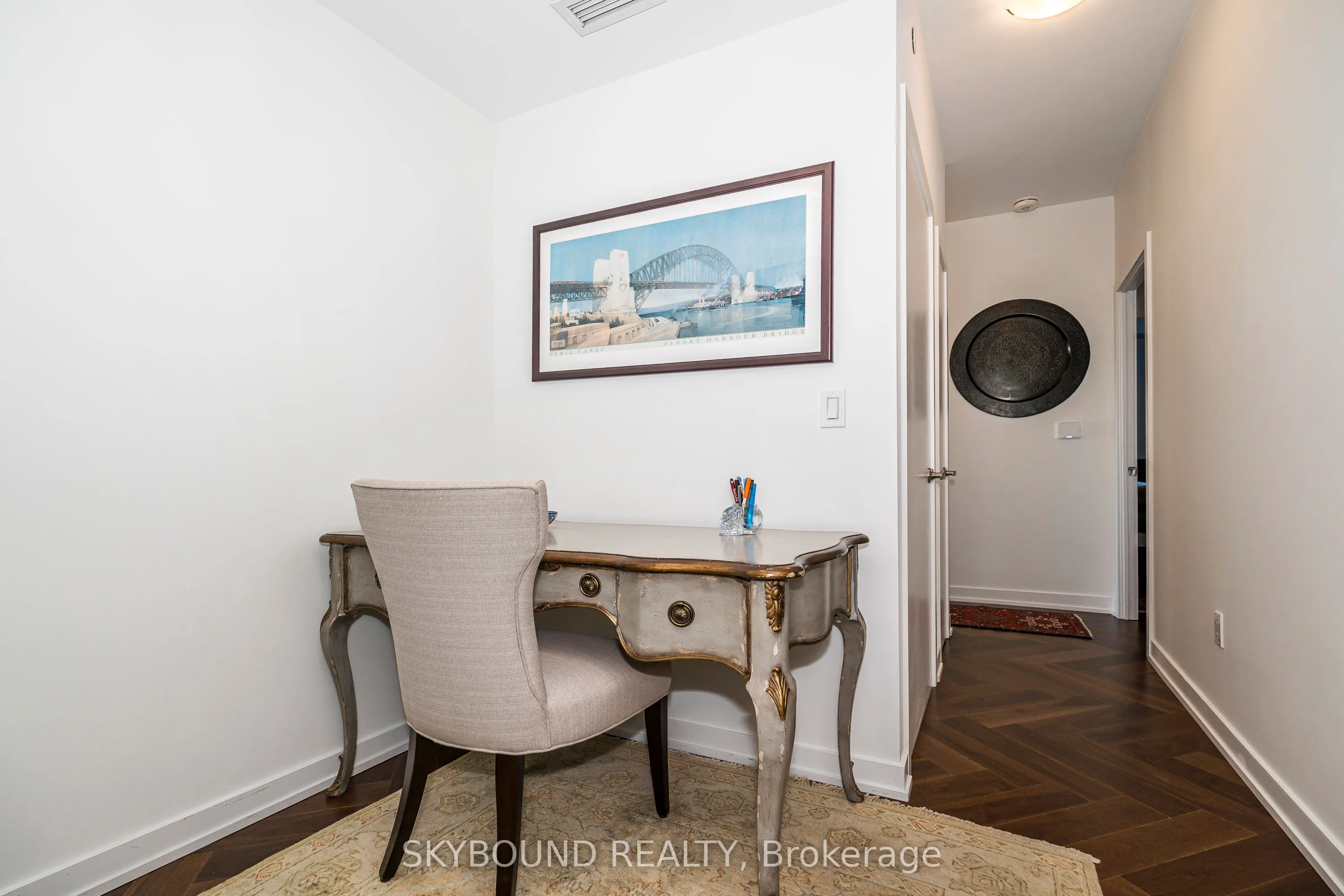 630 Greenwood Avenue, ## 703