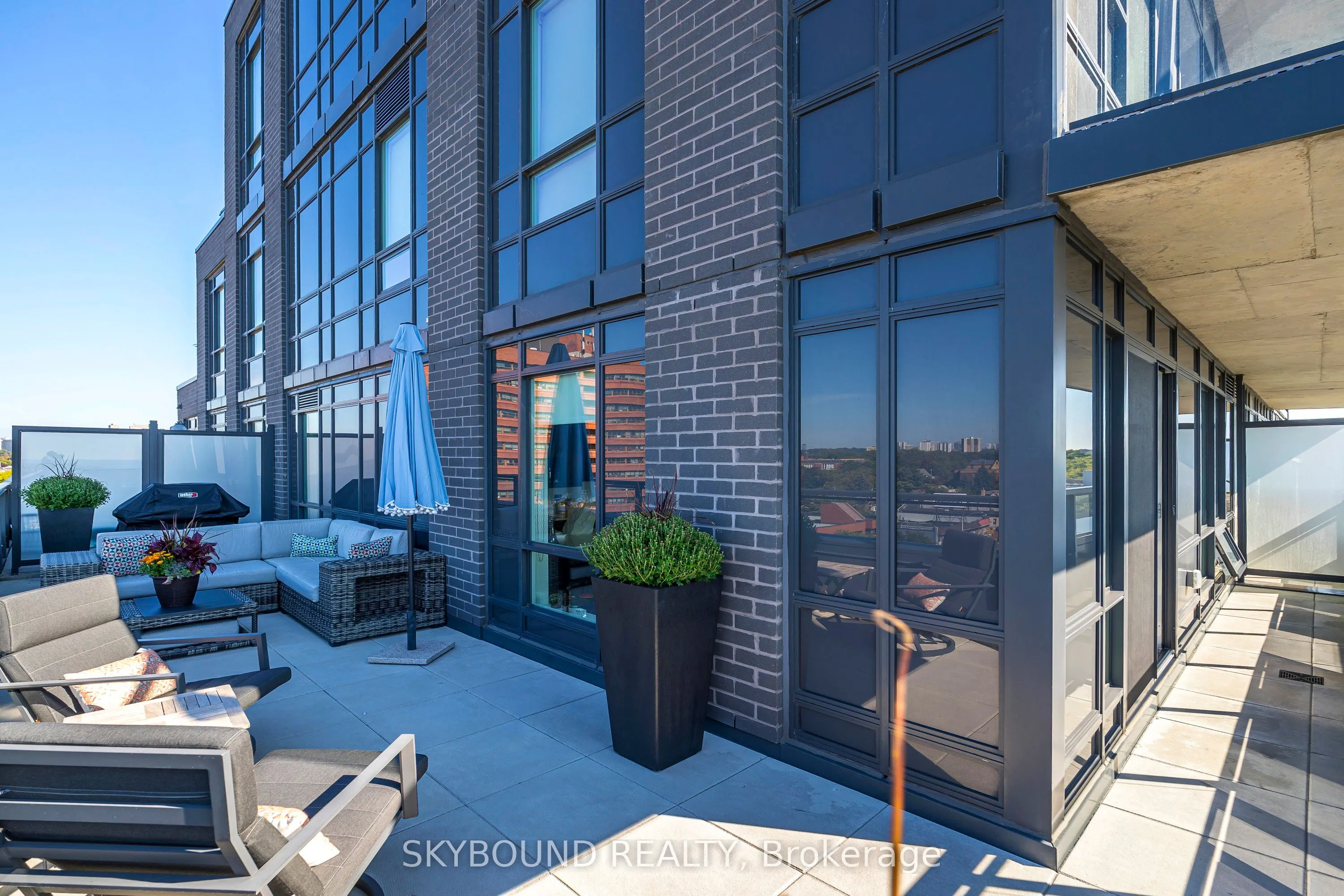 630 Greenwood Avenue, ## 703