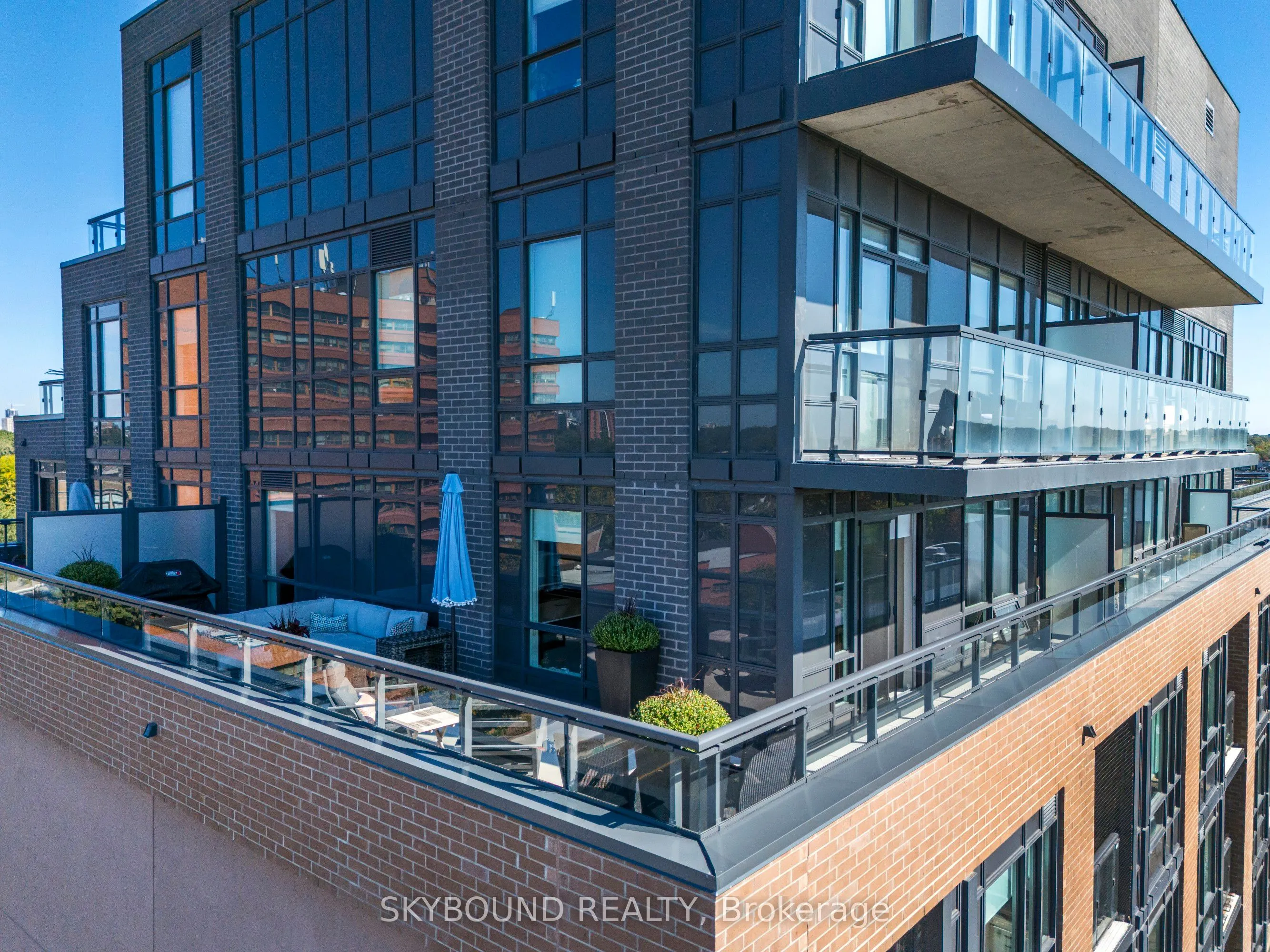630 Greenwood Avenue, ## 703