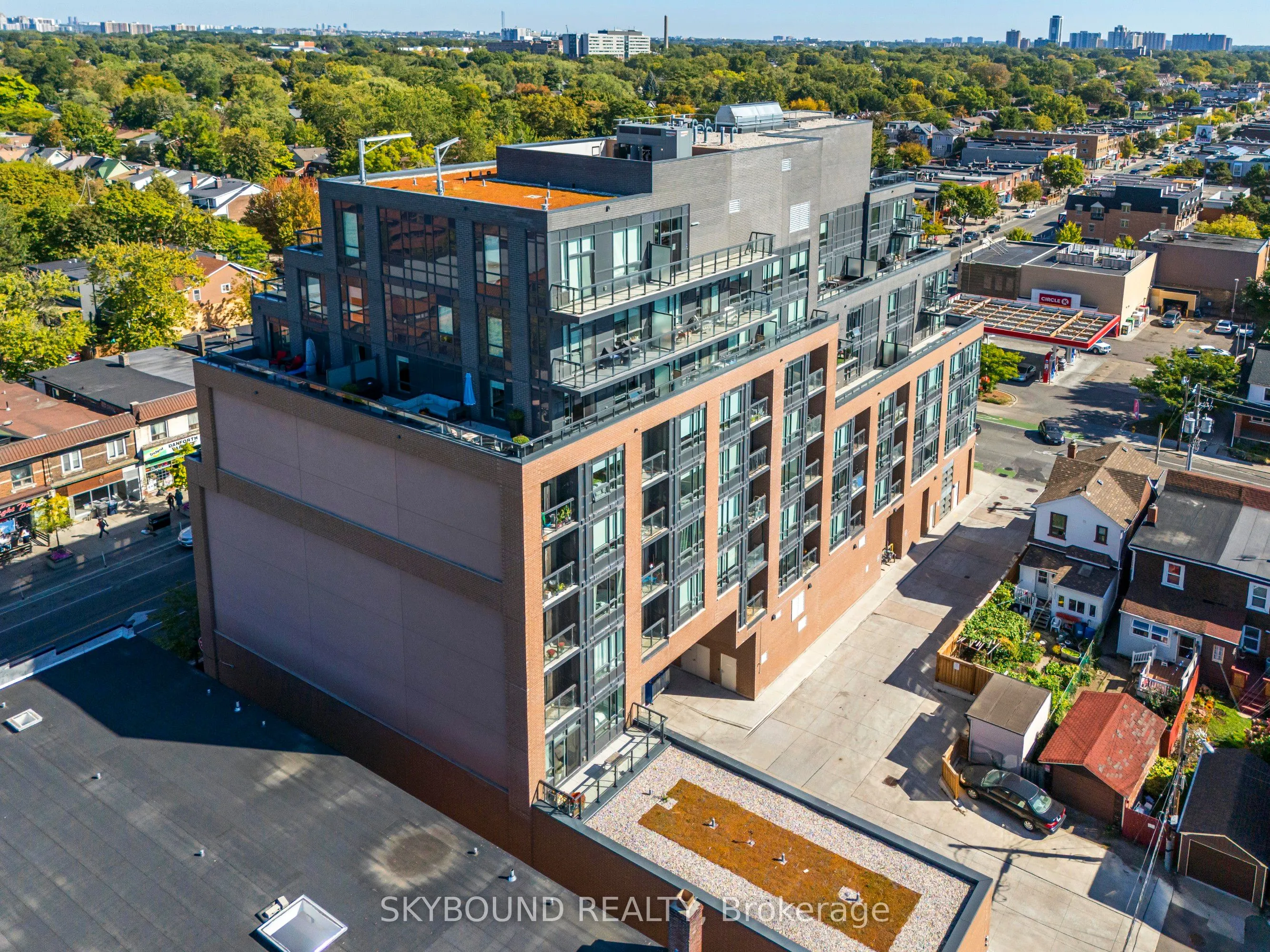 630 Greenwood Avenue, ## 703