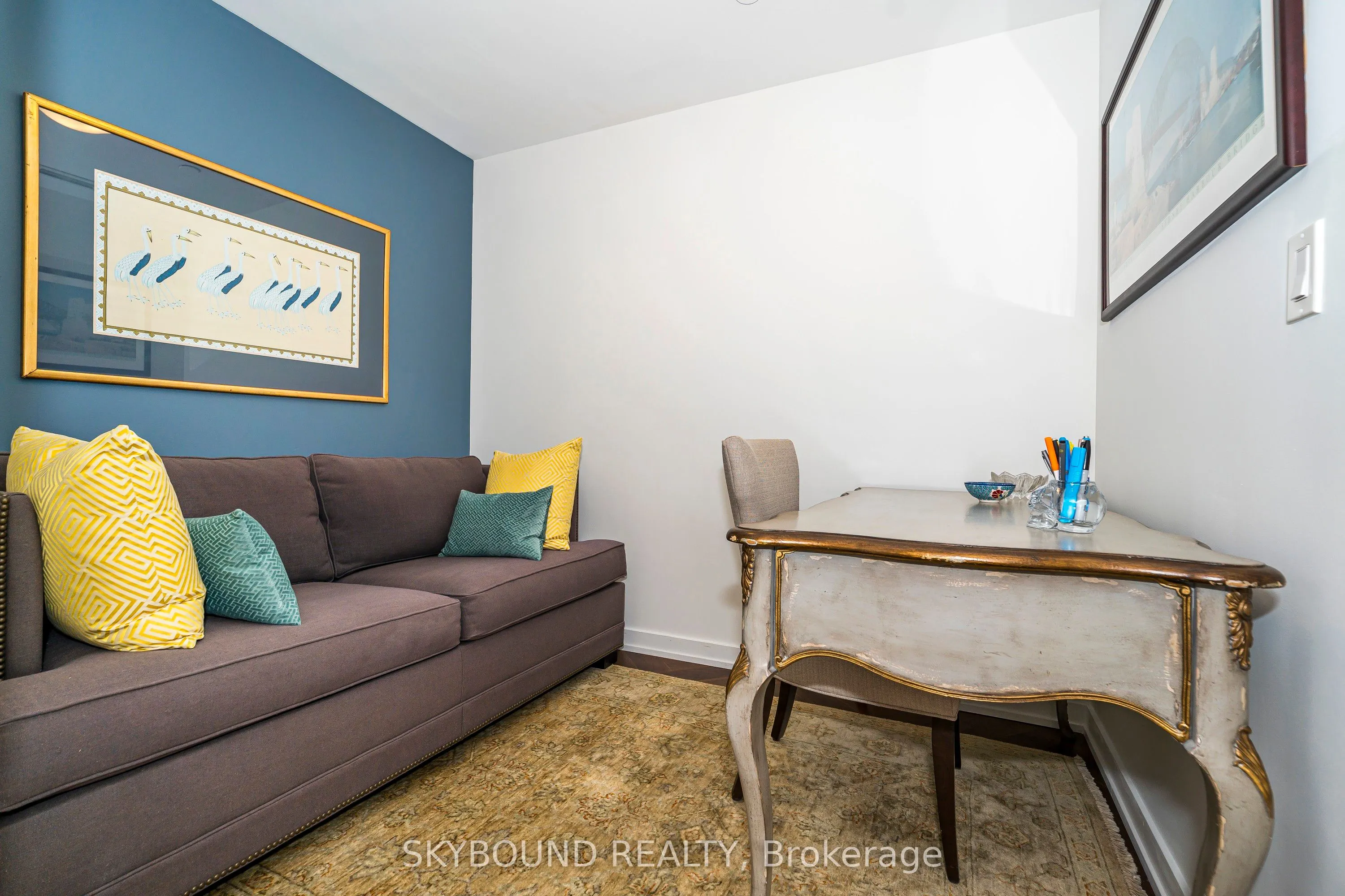 630 Greenwood Avenue, ## 703