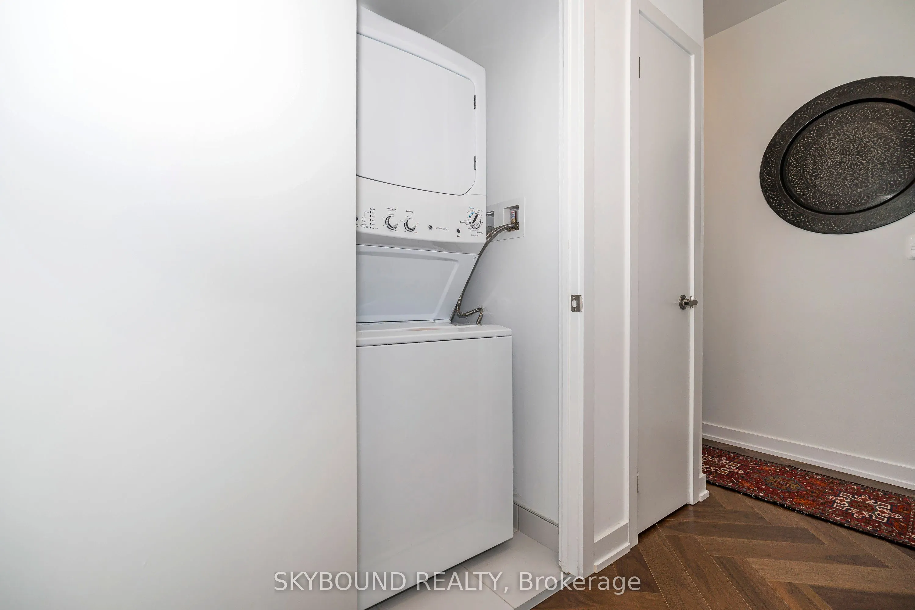630 Greenwood Avenue, ## 703