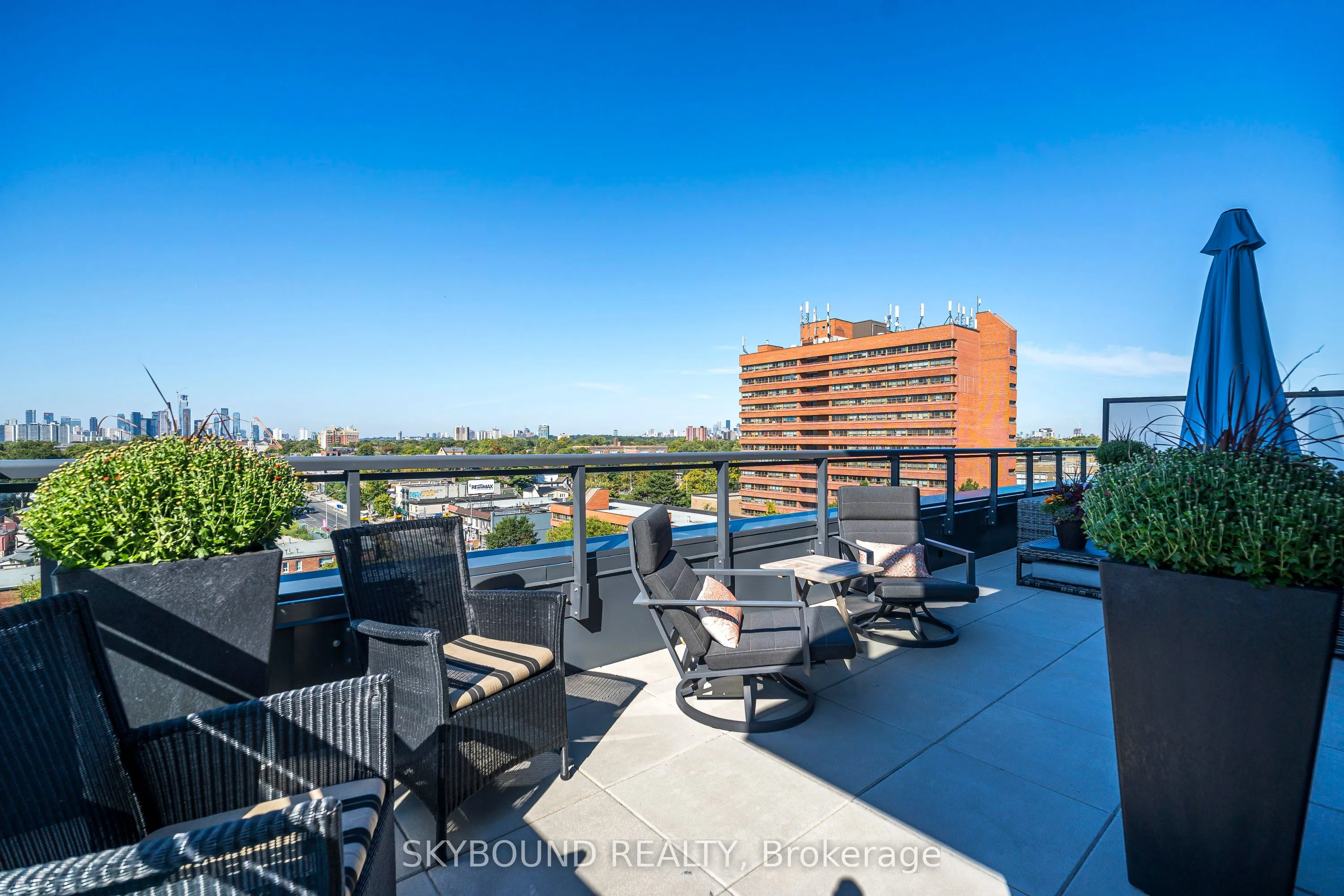 630 Greenwood Avenue, ## 703