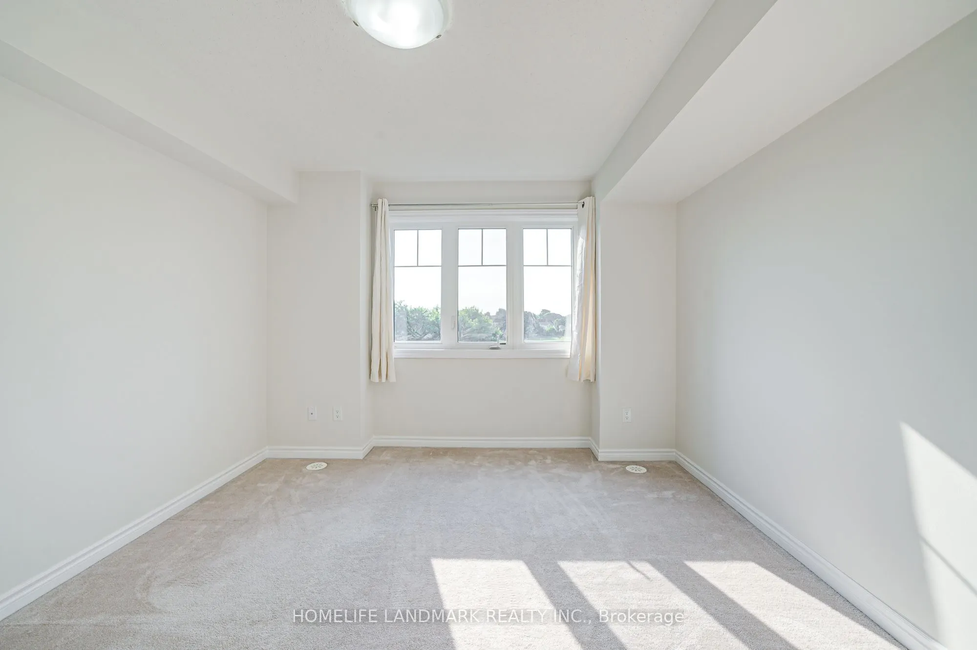 9 Eaton Park Lane, #8