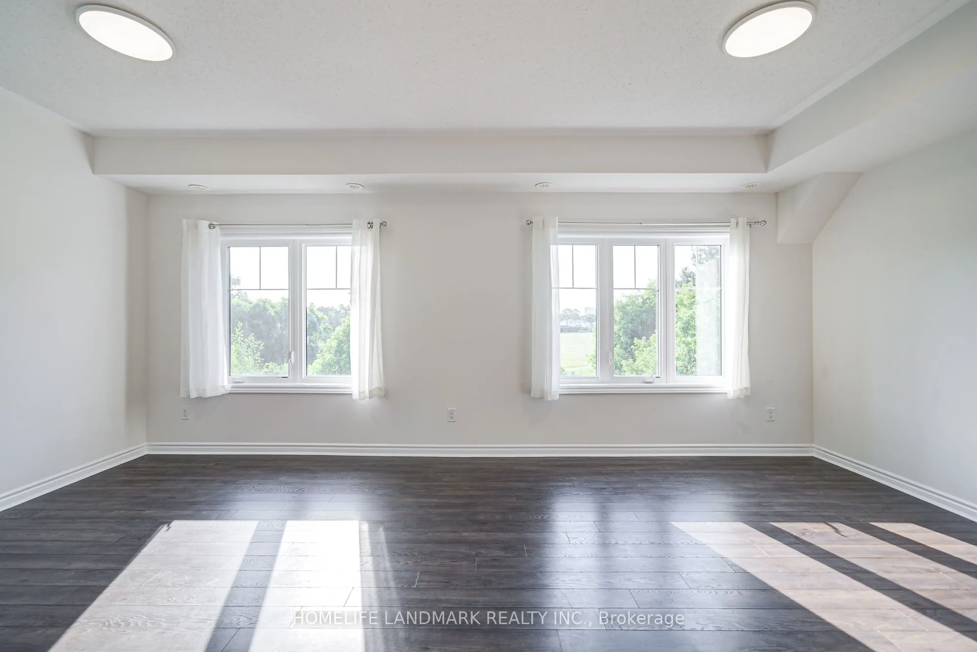 9 Eaton Park Lane, #8
