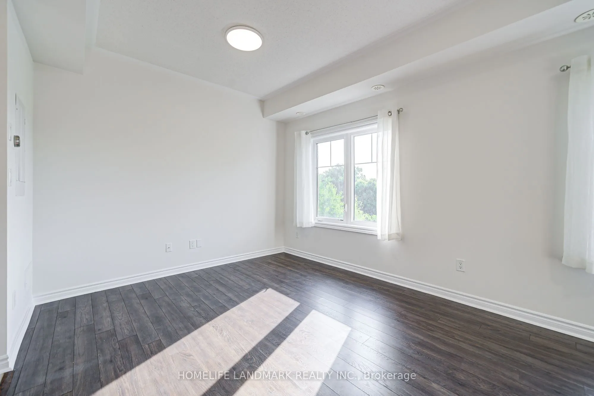 9 Eaton Park Lane, #8
