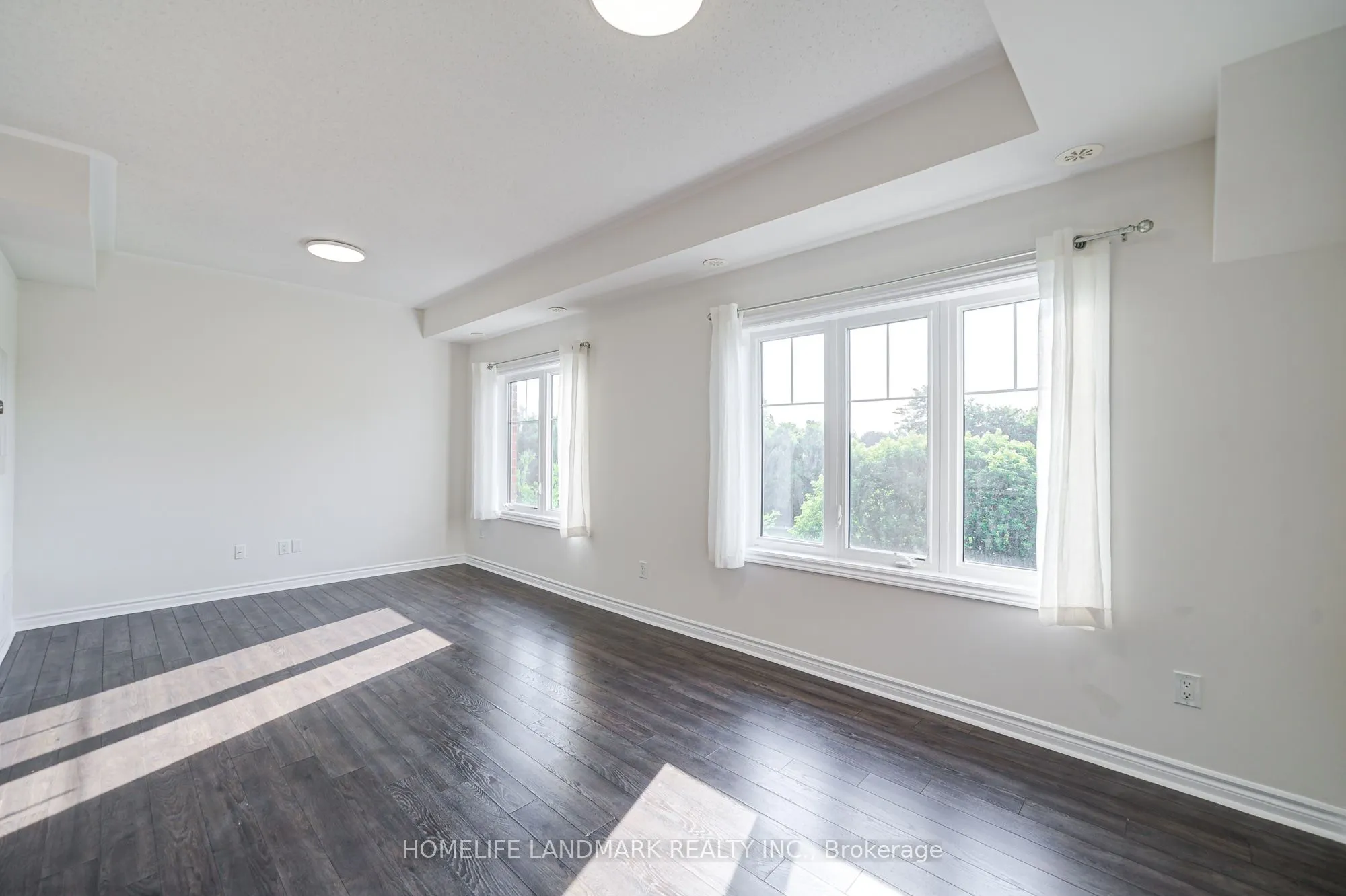 9 Eaton Park Lane, #8