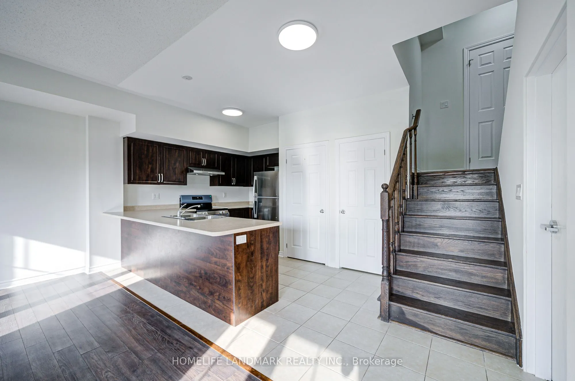9 Eaton Park Lane, #8