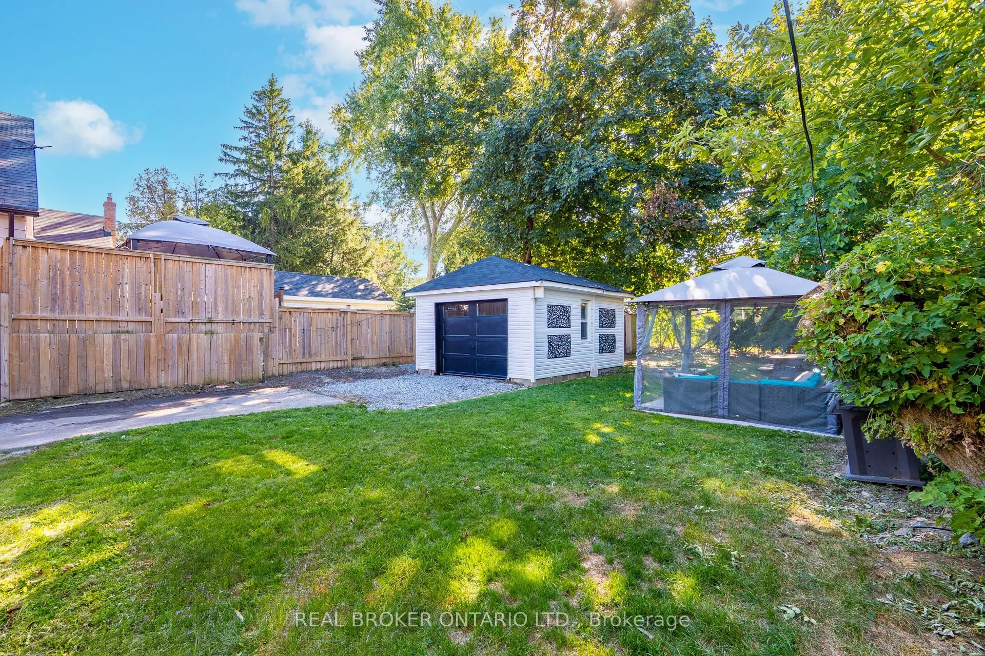 30 Presley Avenue