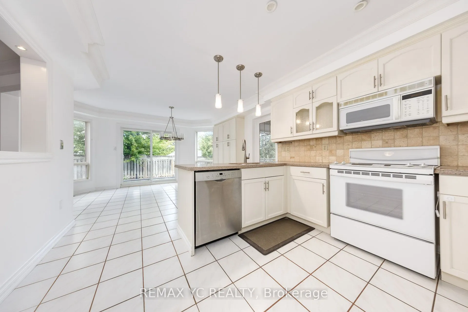 896 Darwin Drive